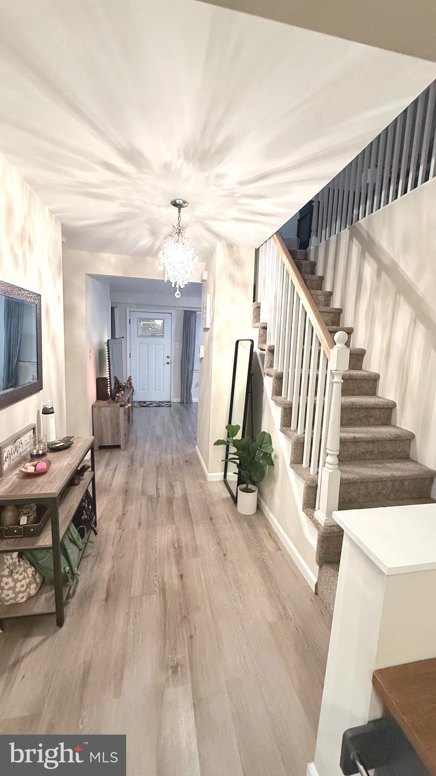 MAPLE SHADE - Residential