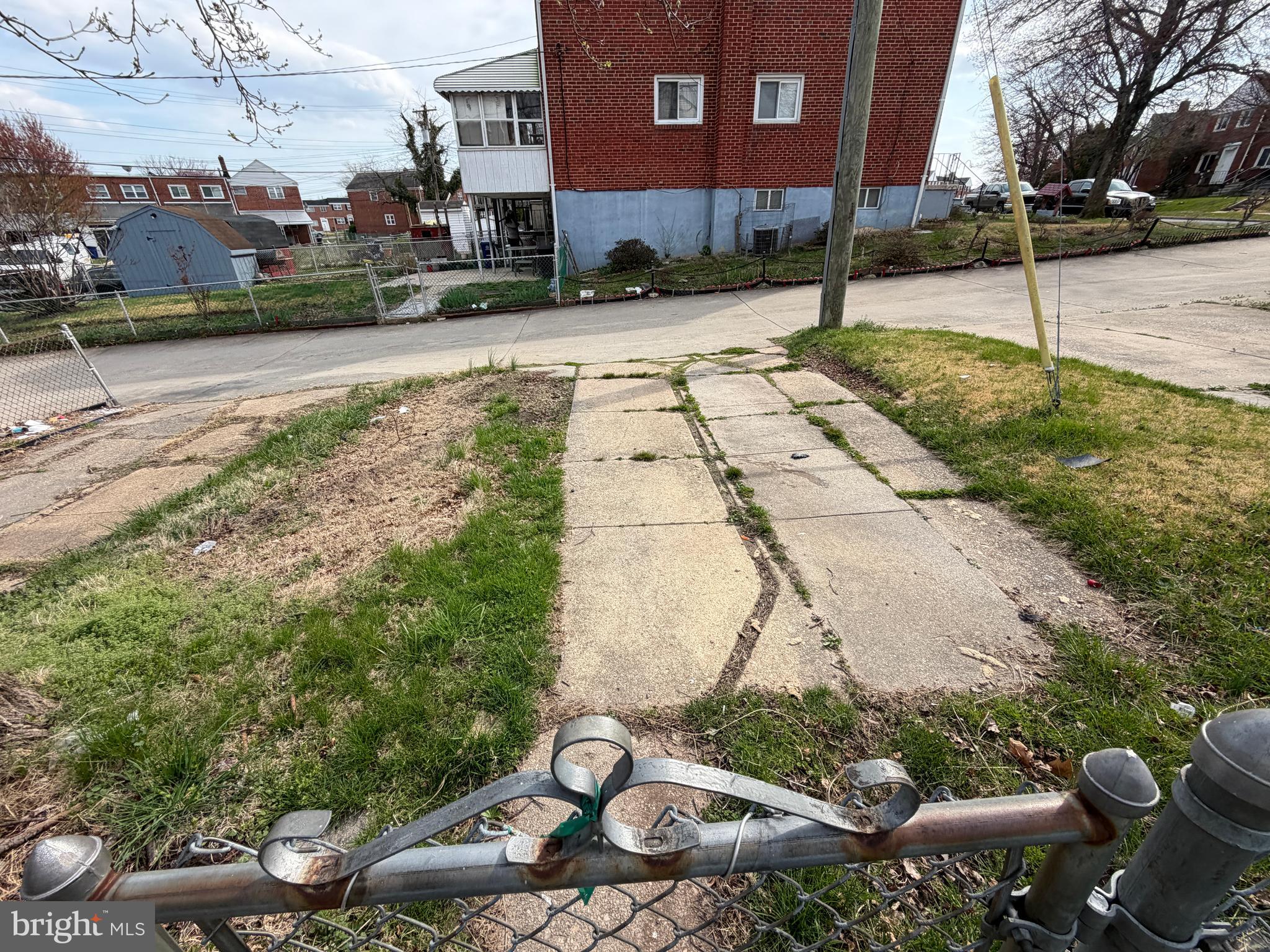 HILLENDALE - Residential