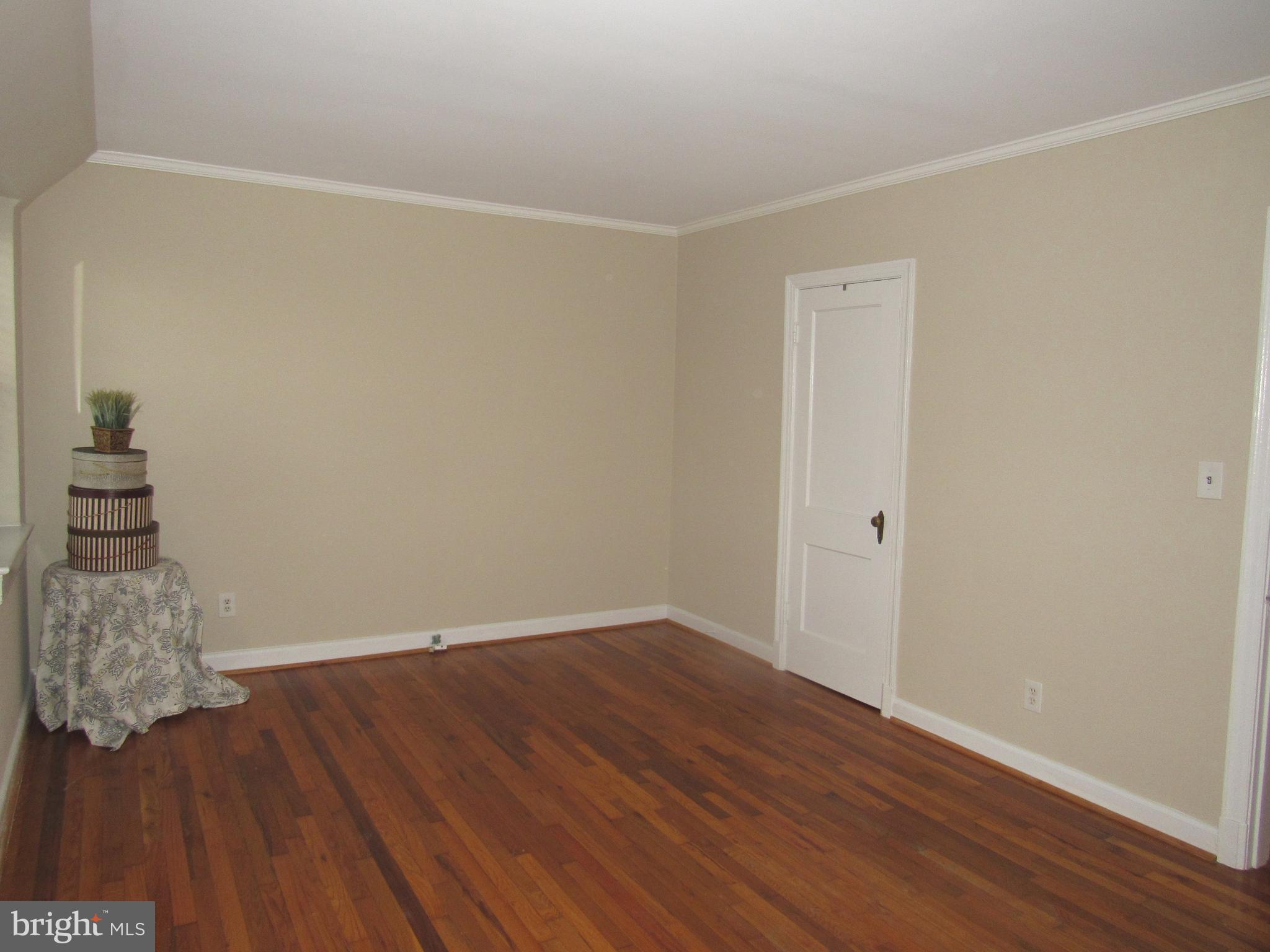 ARLINGTON VILLAGE COURTYARD - Residential