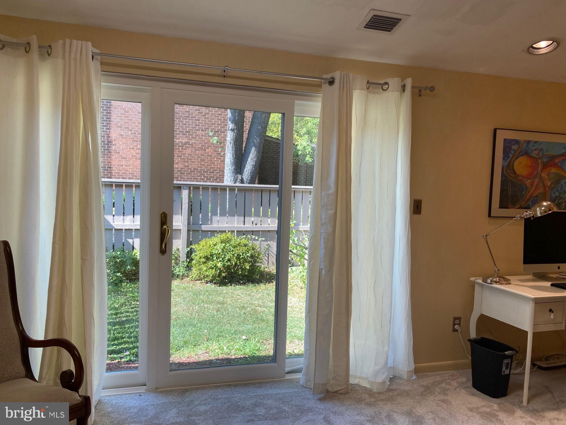 ANNEN WOODS - Residential