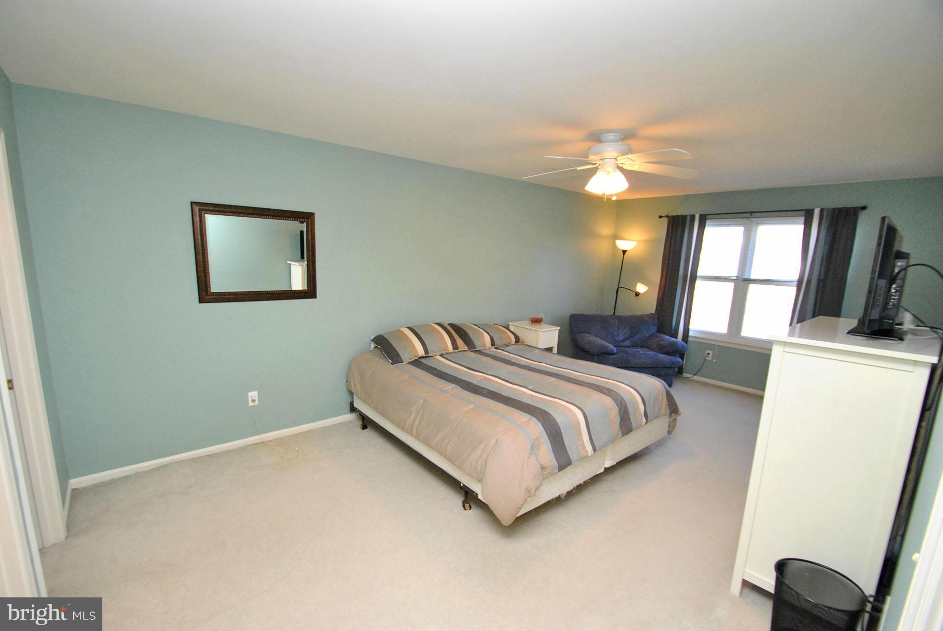 VILLAGE OF WHITE OAK - Residential