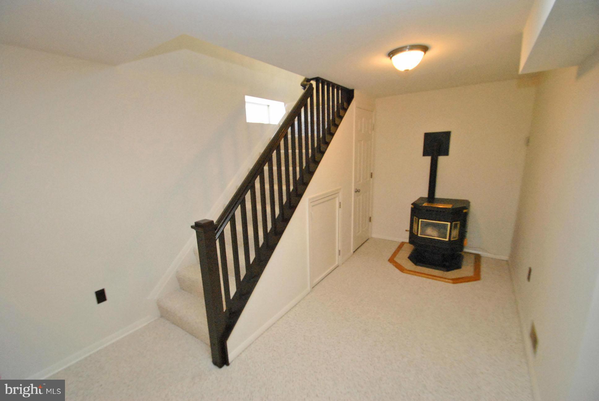 VILLAGE OF WHITE OAK - Residential