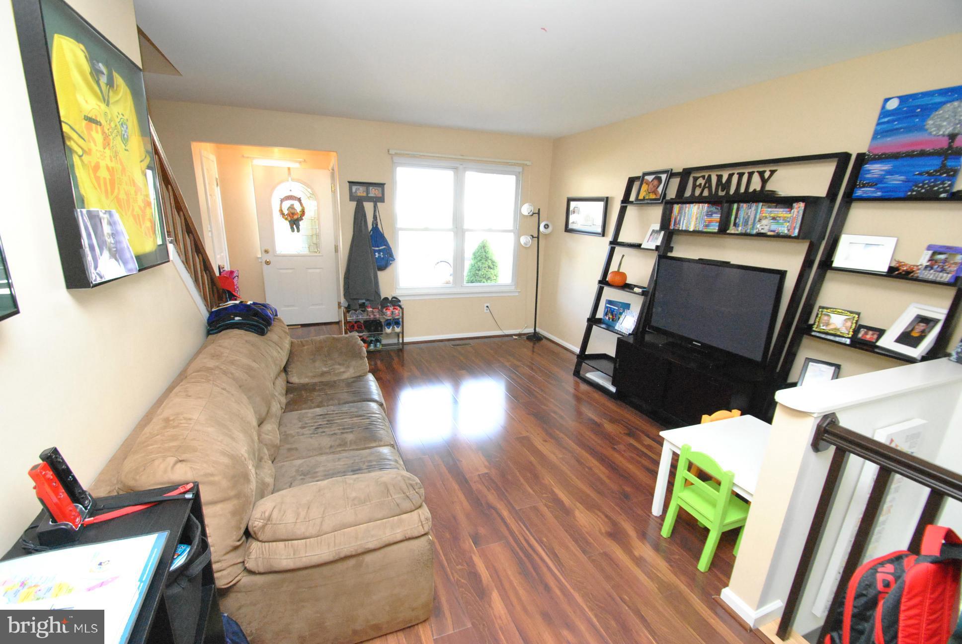 VILLAGE OF WHITE OAK - Residential