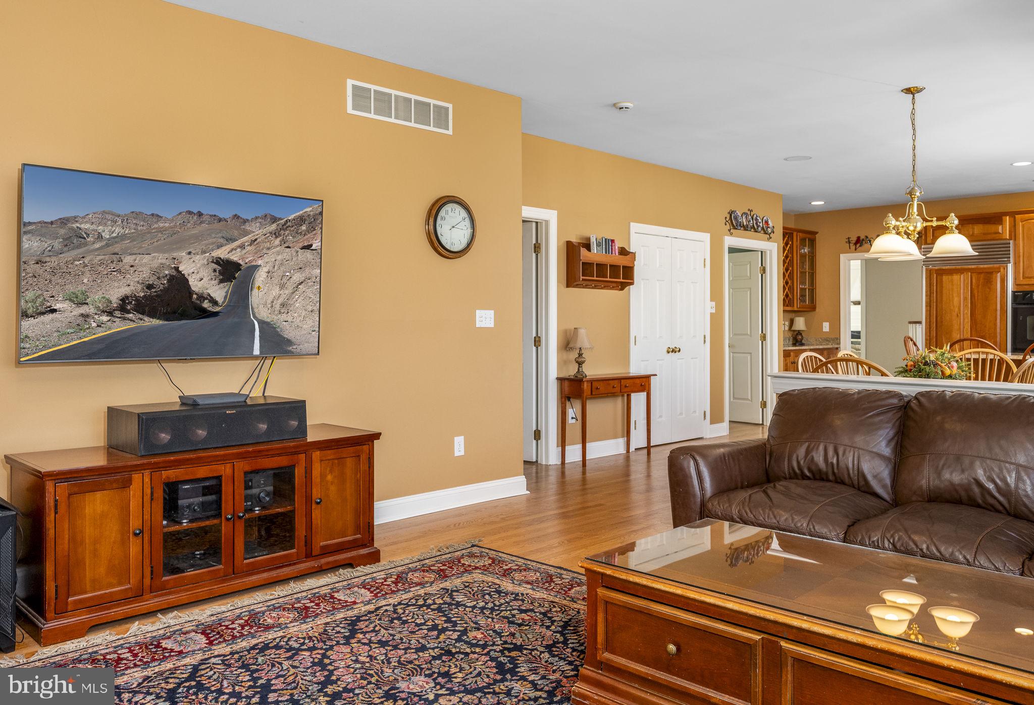 HERITAGE FARMS - Residential