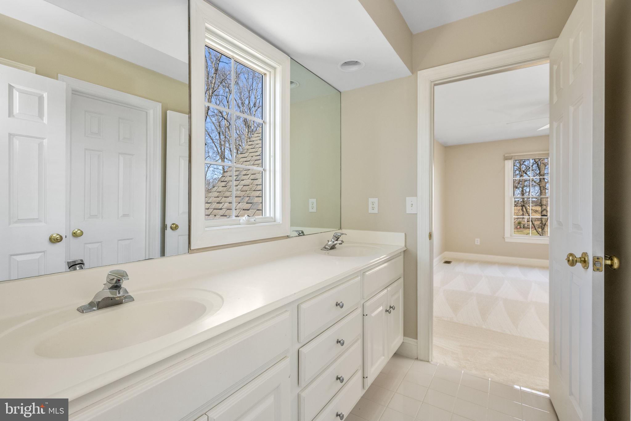 HERITAGE FARMS - Residential