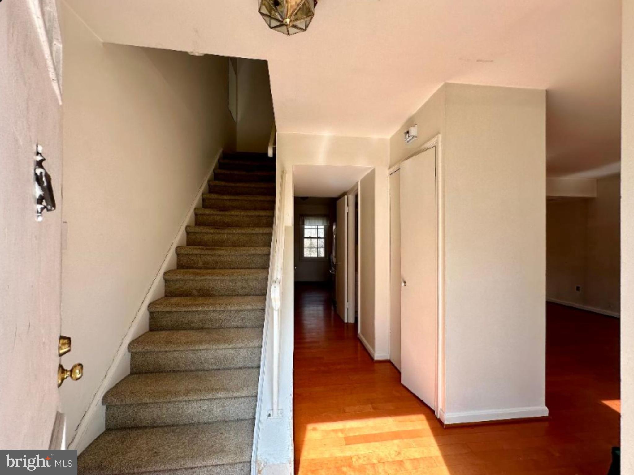 NEWINGTON STATION - Residential