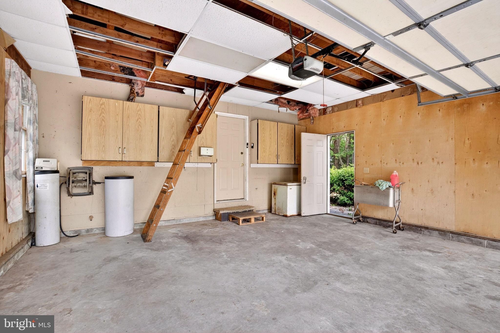 LANTERN HILL VILLAGE - Residential