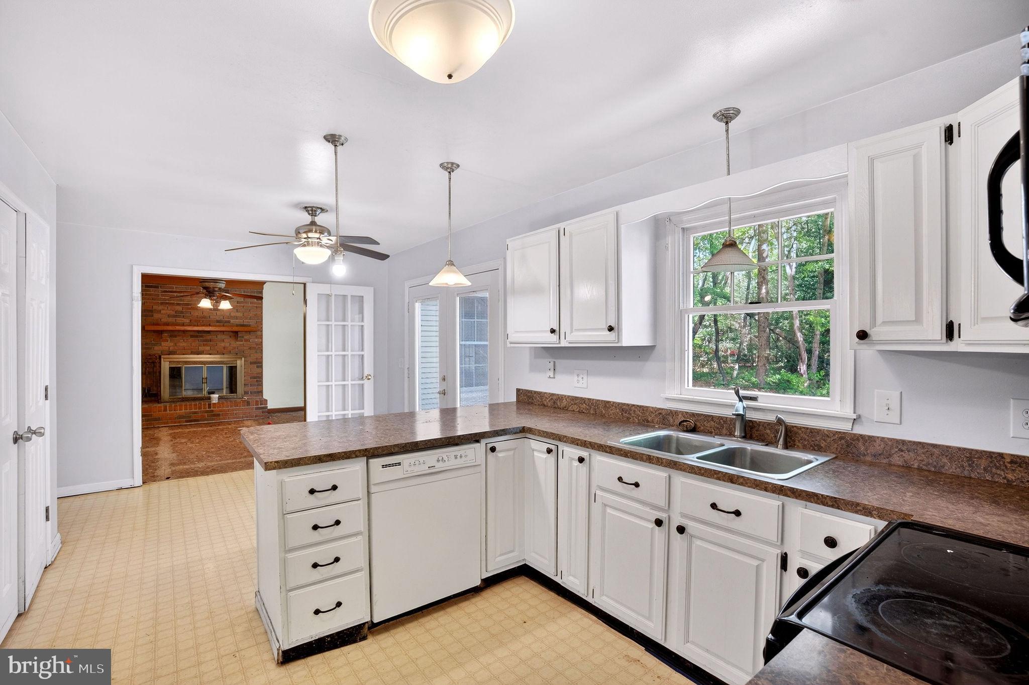 LANTERN HILL VILLAGE - Residential