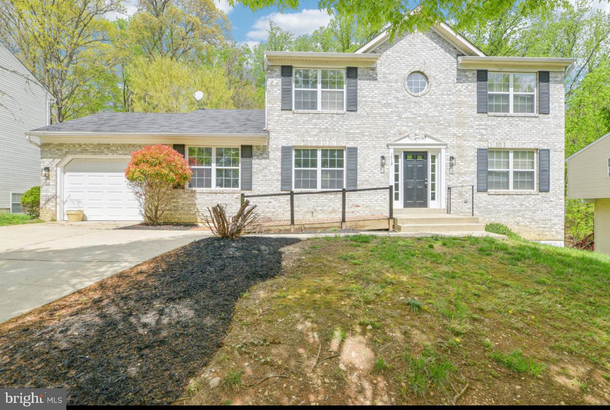 This spacious and fully renovated single-family home has room for everyone! With 6 bedrooms and 4.5 bathrooms, there’s plenty of space to spread out and enjoy.
On the main level, you’ll find a bright and open layout featuring a living room, family room, a modern kitchen with a large island, dining area, and a cozy breakfast area. There’s also a bedroom with its own full bath—plus a half bath for visitors and a convenient laundry room.
Upstairs, there are 4 generously sized bedrooms and 2 full bathrooms, including a spacious primary suite. The finished lower level offers even more living space with another family room, bedroom, full bath, and plenty of storage in the utility room.
Step outside and enjoy the deck, perfect for relaxing or entertaining.
Located on a quiet street close to shopping, dining, and major commuter routes—this home has it all. Come see it today!