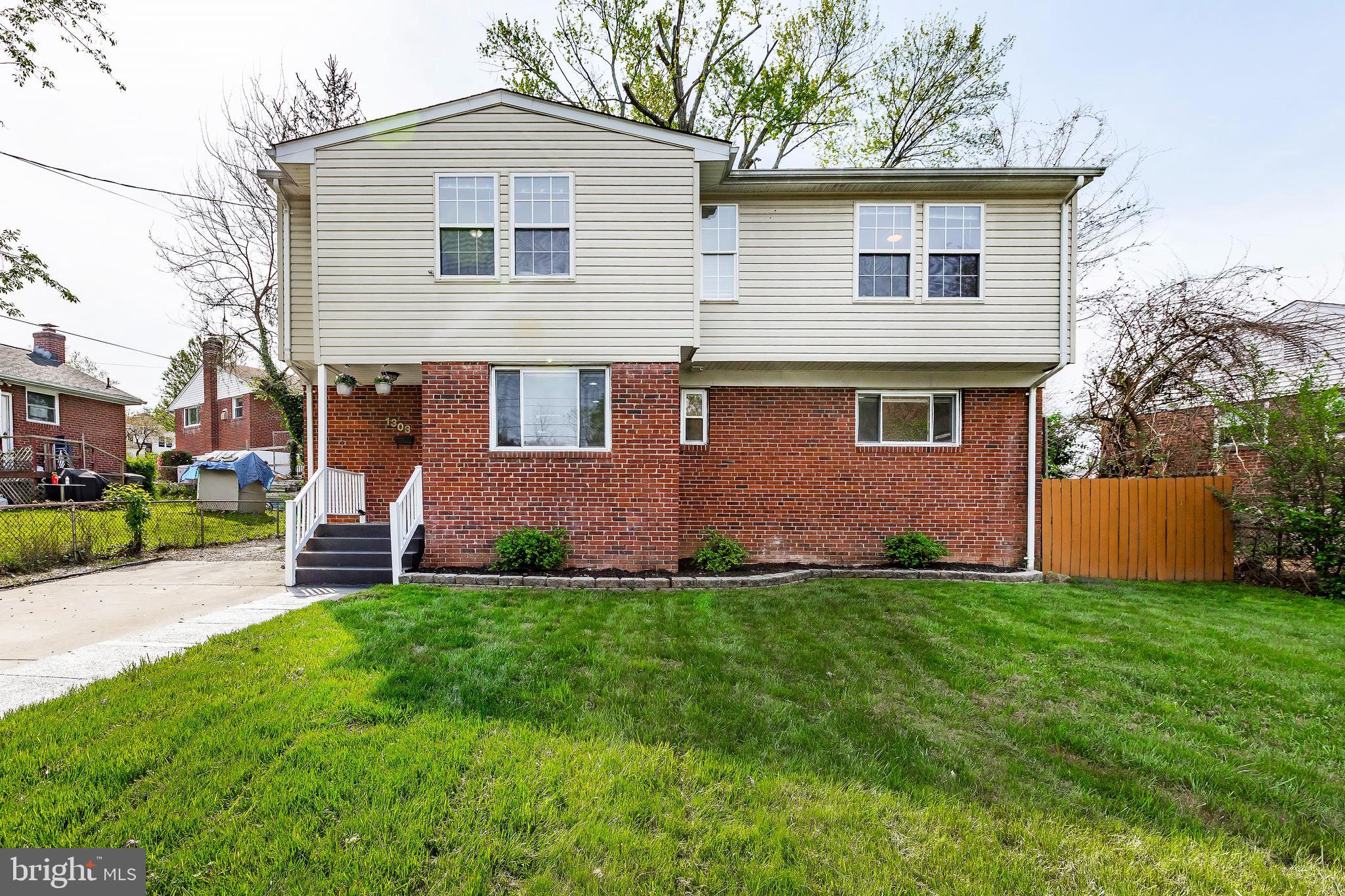 ROCKLAND - Residential