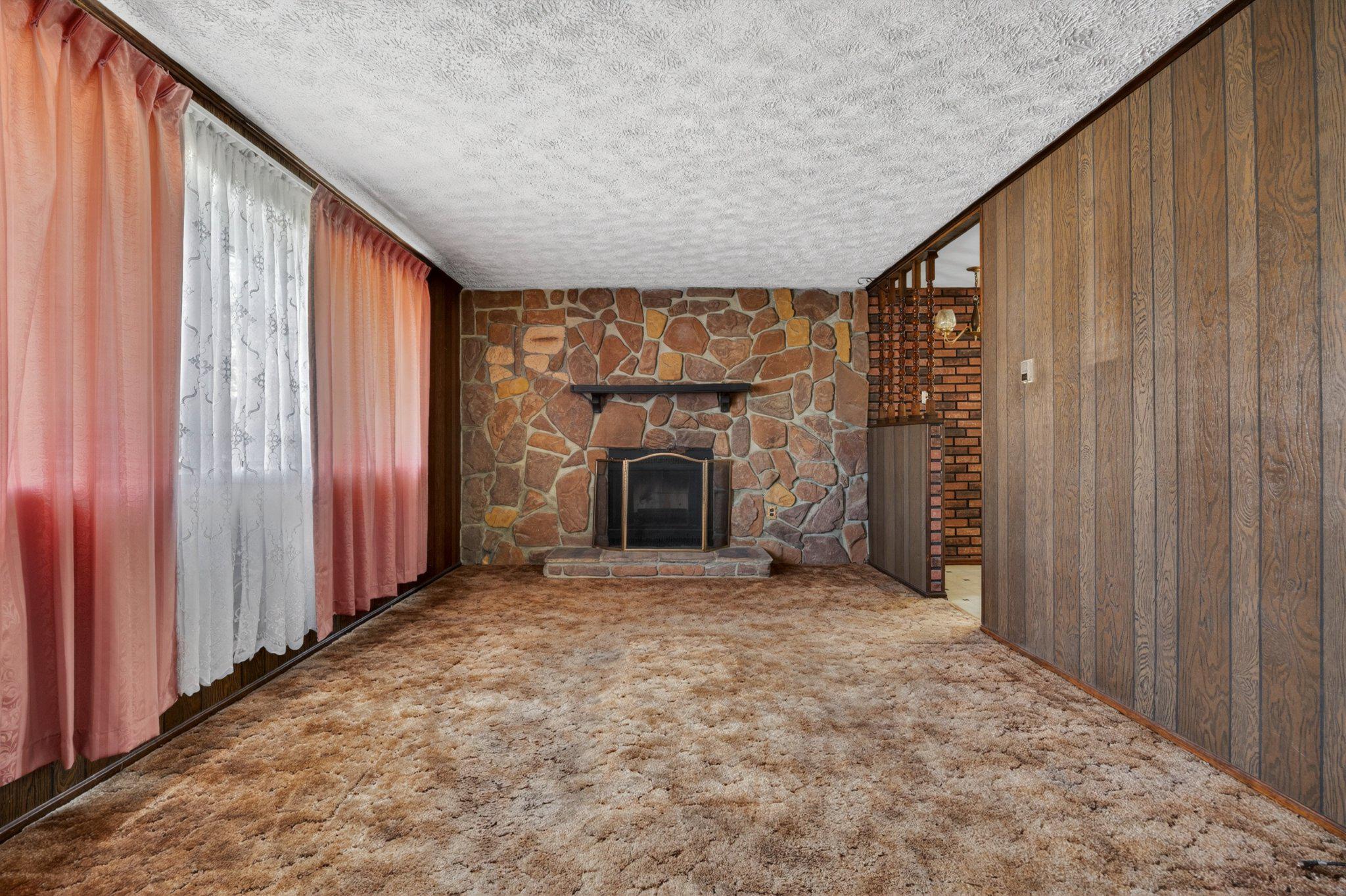 819 BENTWILLOW DRIVE