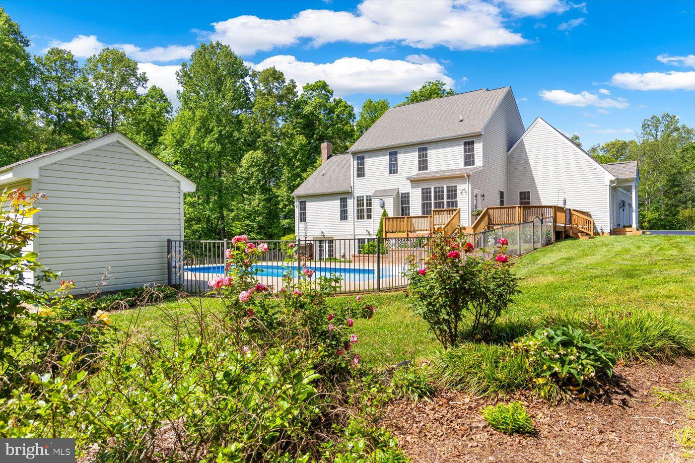 CARPENTER'S RIDGE - Residential