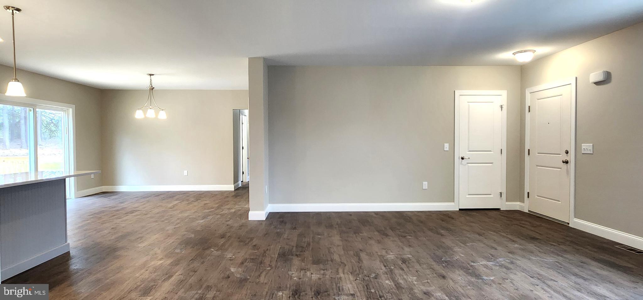 LAKE HOLIDAY ESTATES - Residential