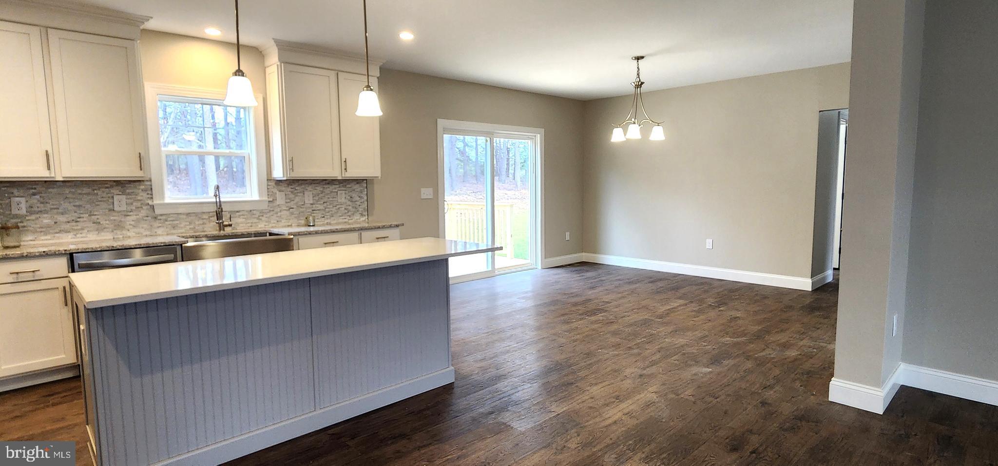 LAKE HOLIDAY ESTATES - Residential