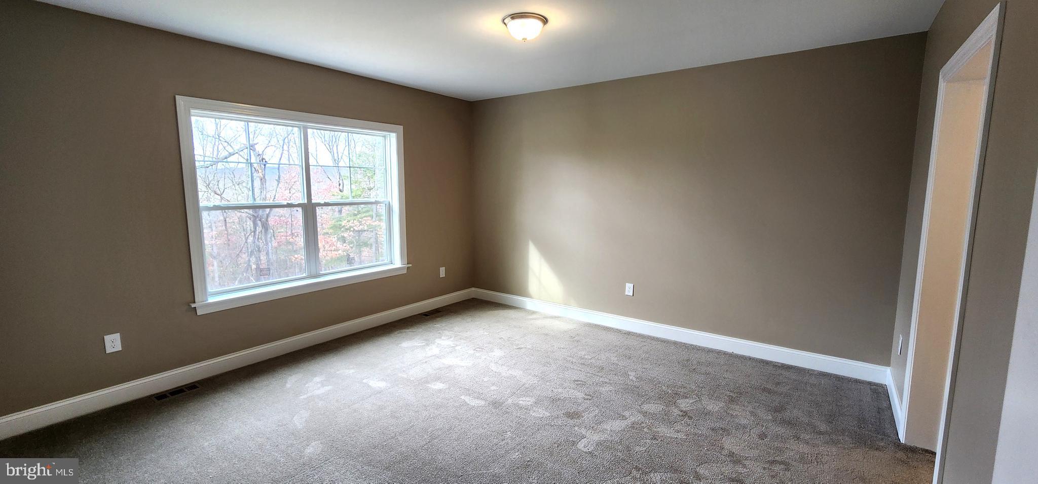 LAKE HOLIDAY ESTATES - Residential