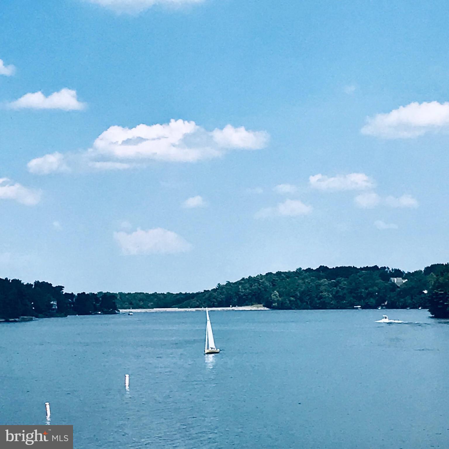 LAKE HOLIDAY ESTATES - Residential