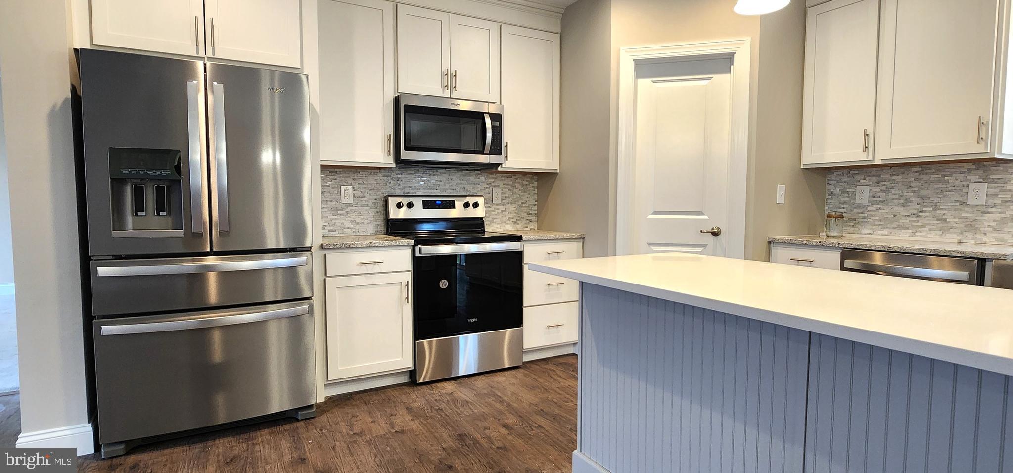 LAKE HOLIDAY ESTATES - Residential