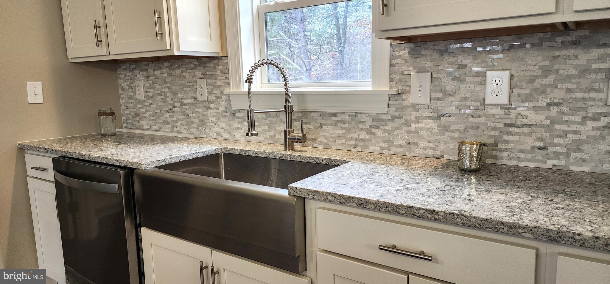 LAKE HOLIDAY ESTATES - Residential