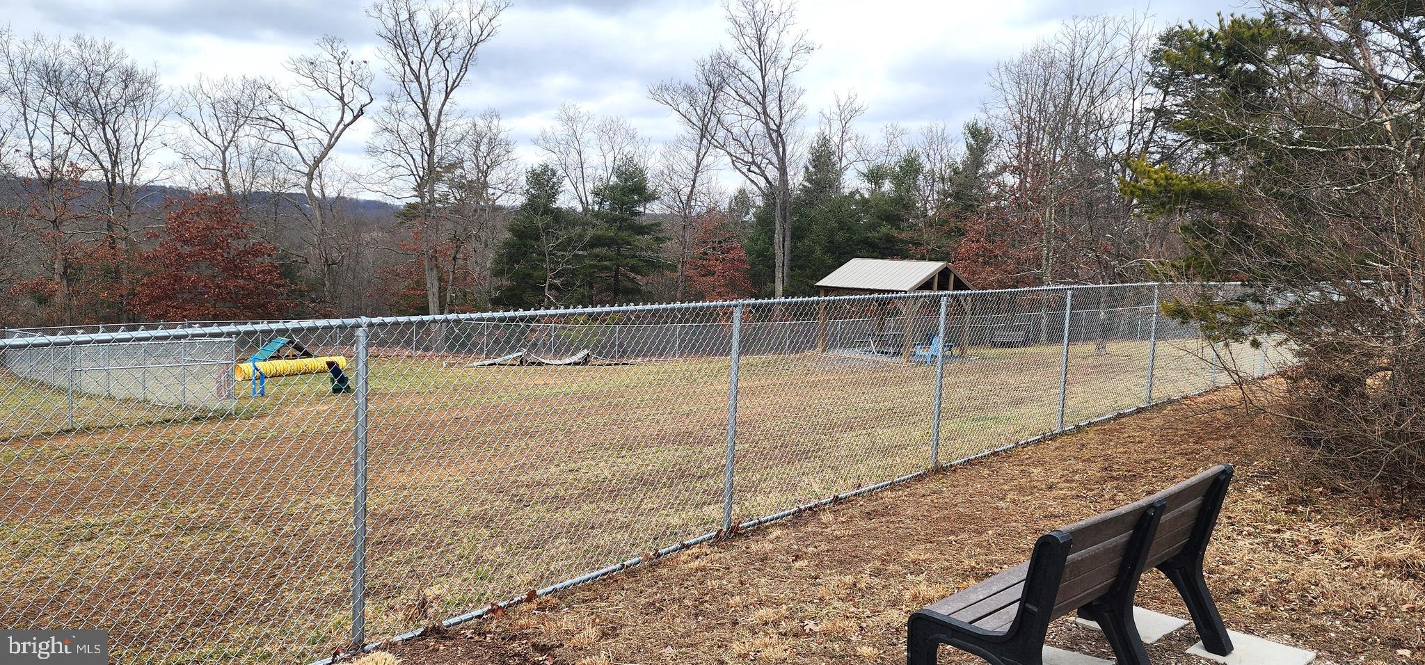 LAKE HOLIDAY ESTATES - Residential