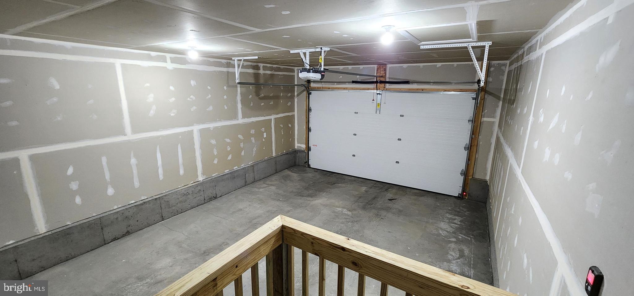 LAKE HOLIDAY ESTATES - Residential