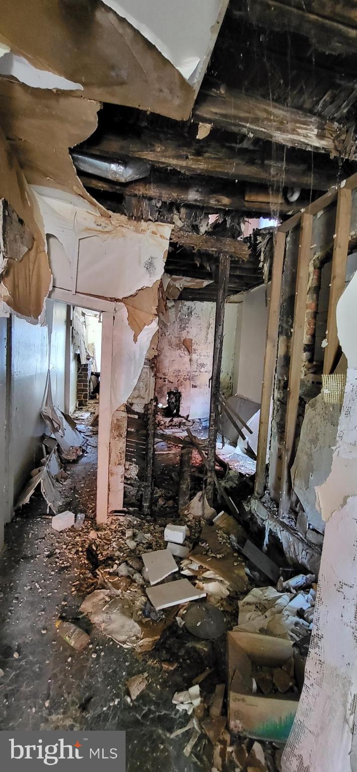 WEST BALTIMORE - Residential