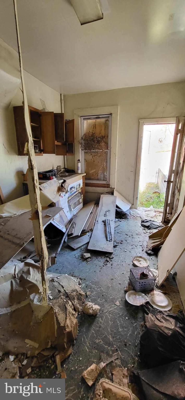 WEST BALTIMORE - Residential
