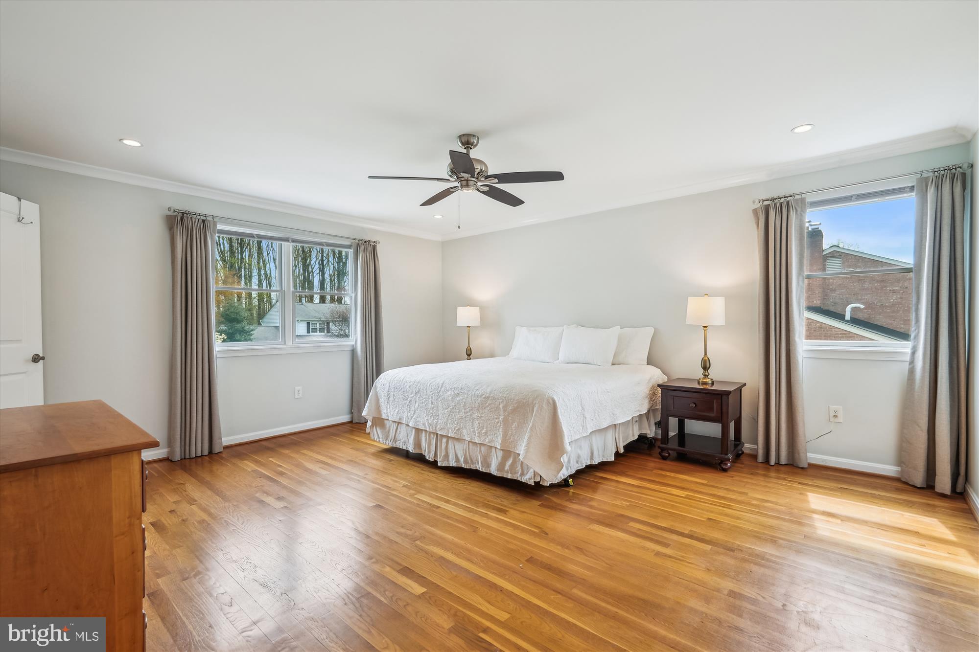 MCLEAN KNOLLS - Residential