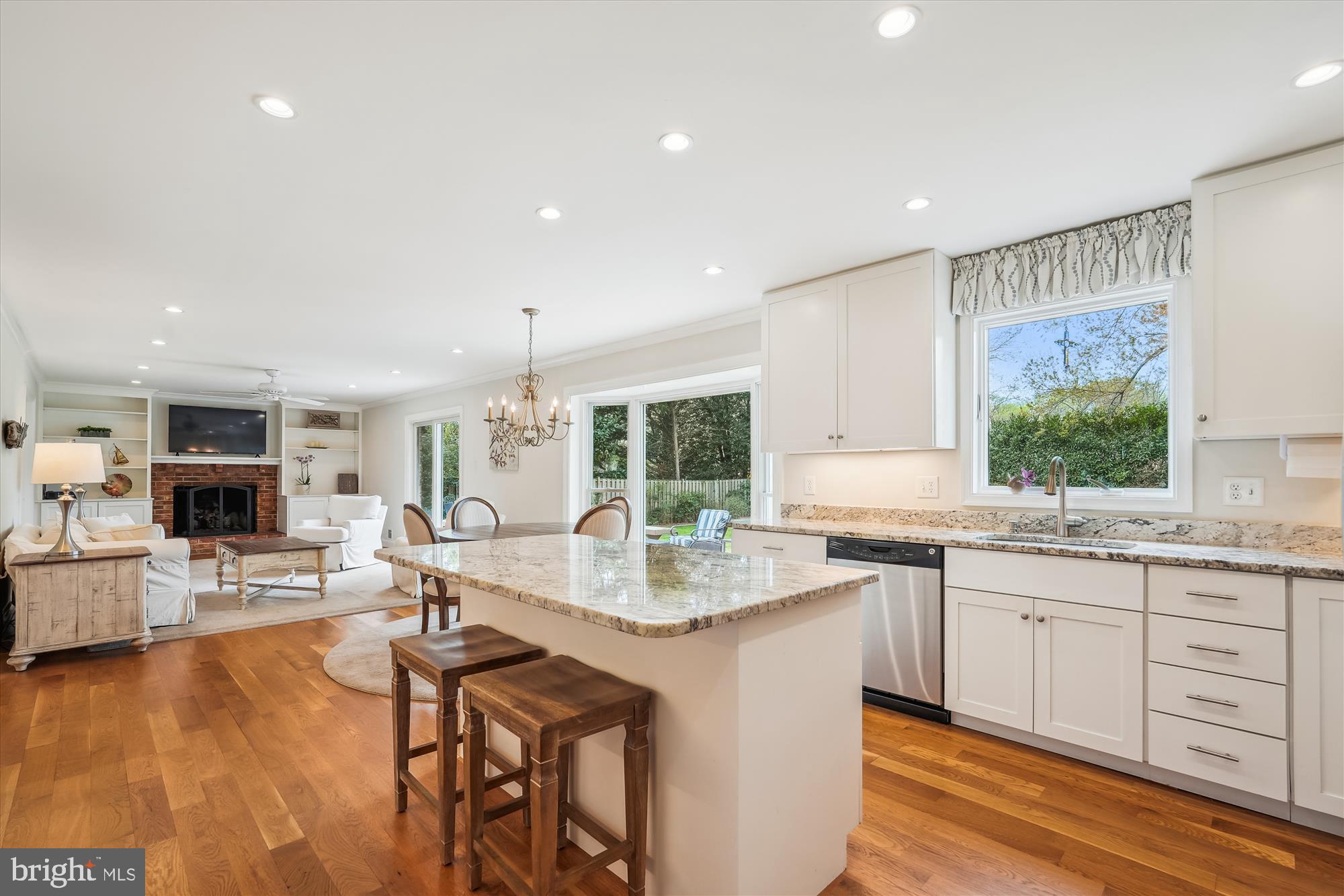 MCLEAN KNOLLS - Residential