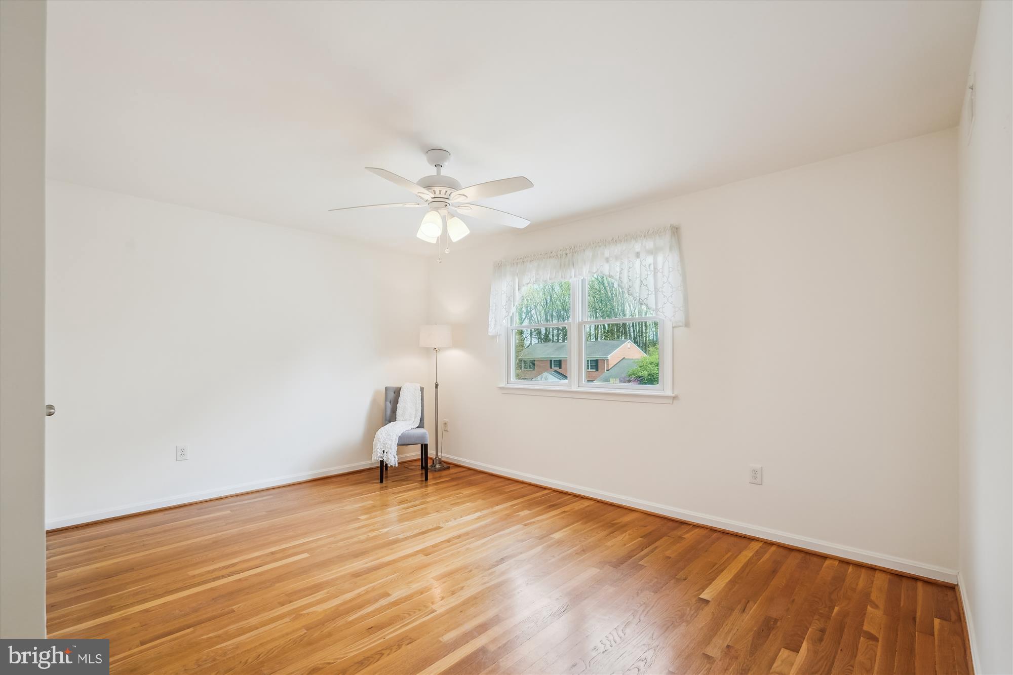 MCLEAN KNOLLS - Residential