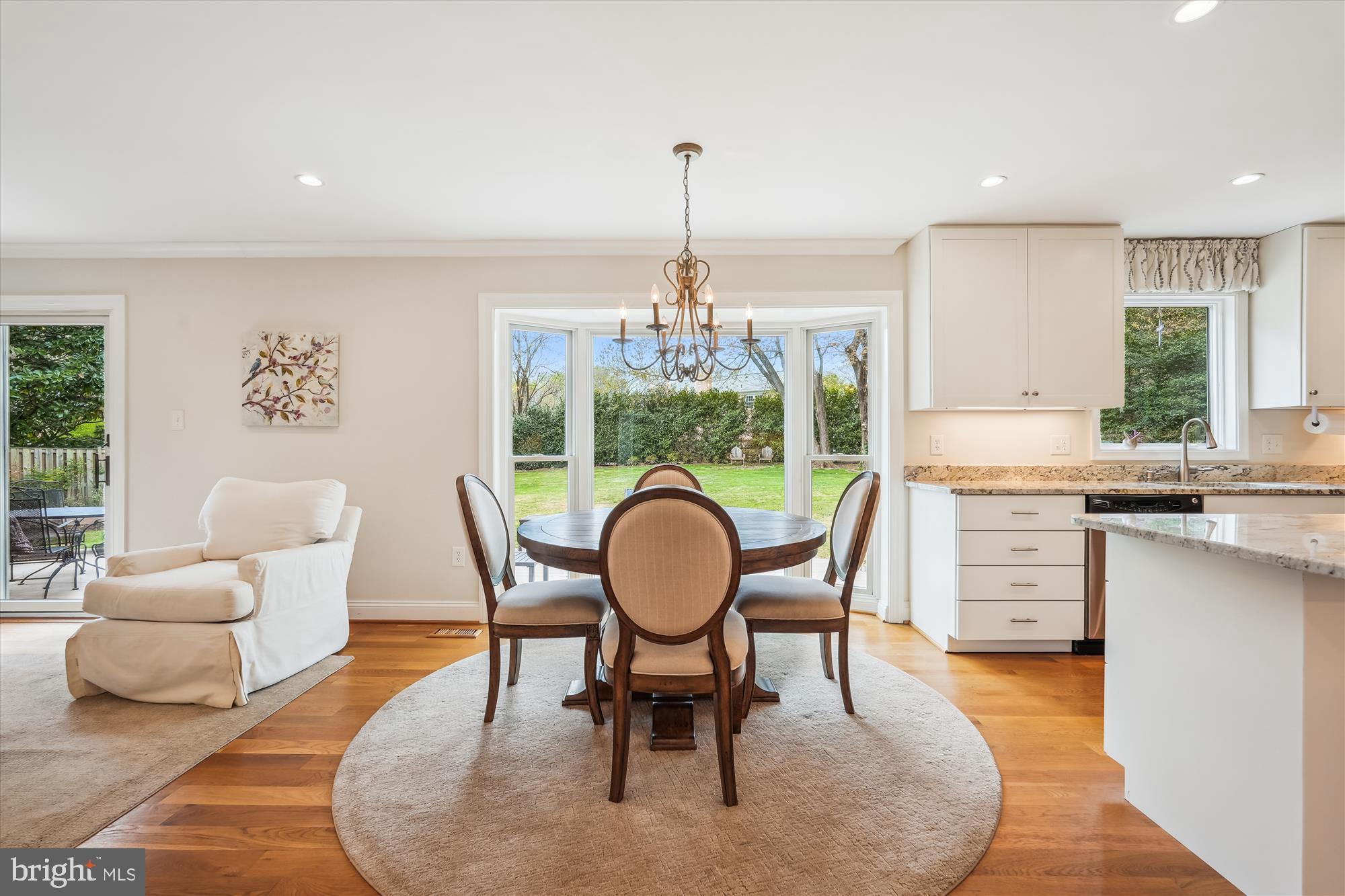 MCLEAN KNOLLS - Residential