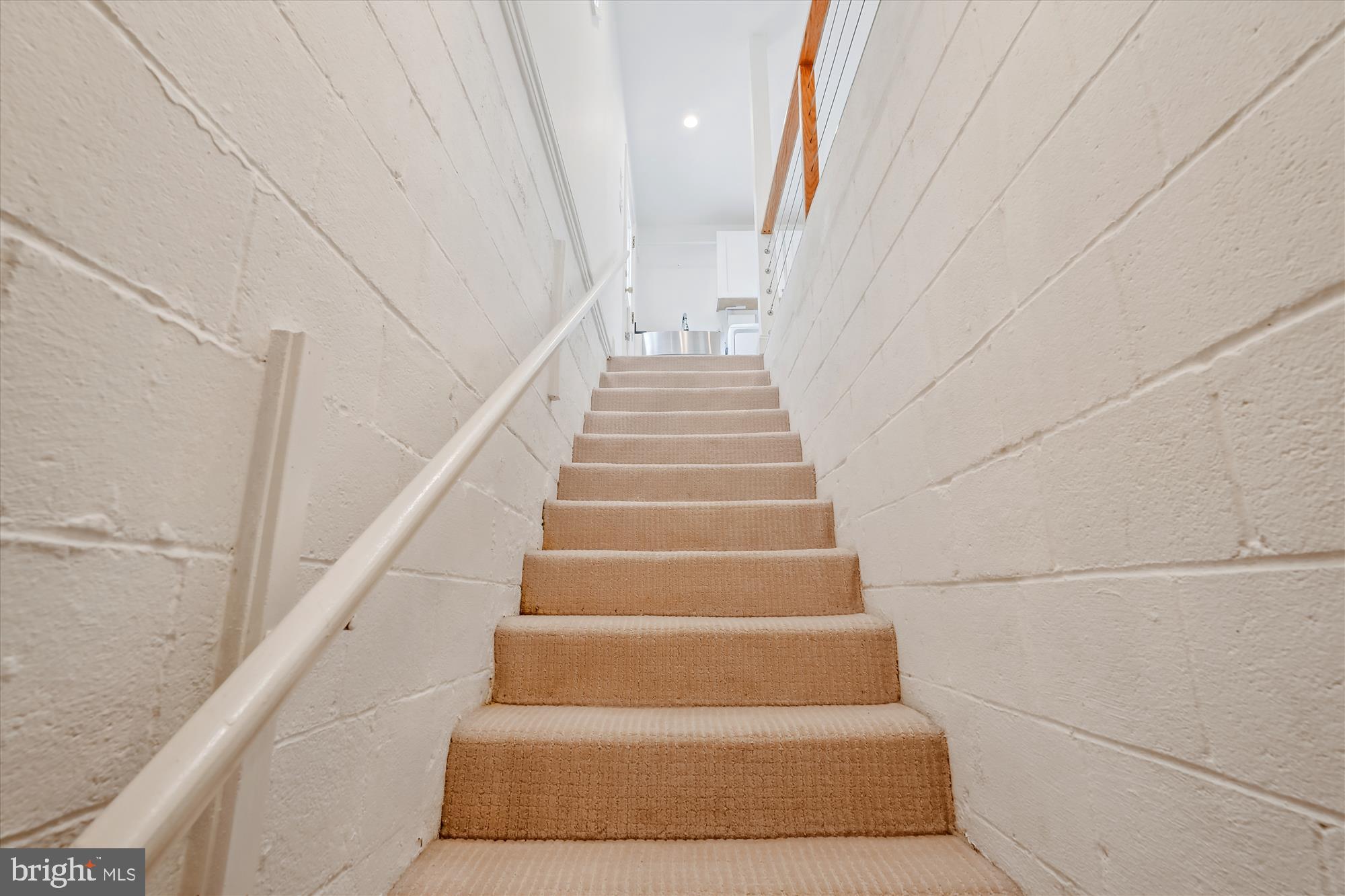 MCLEAN KNOLLS - Residential