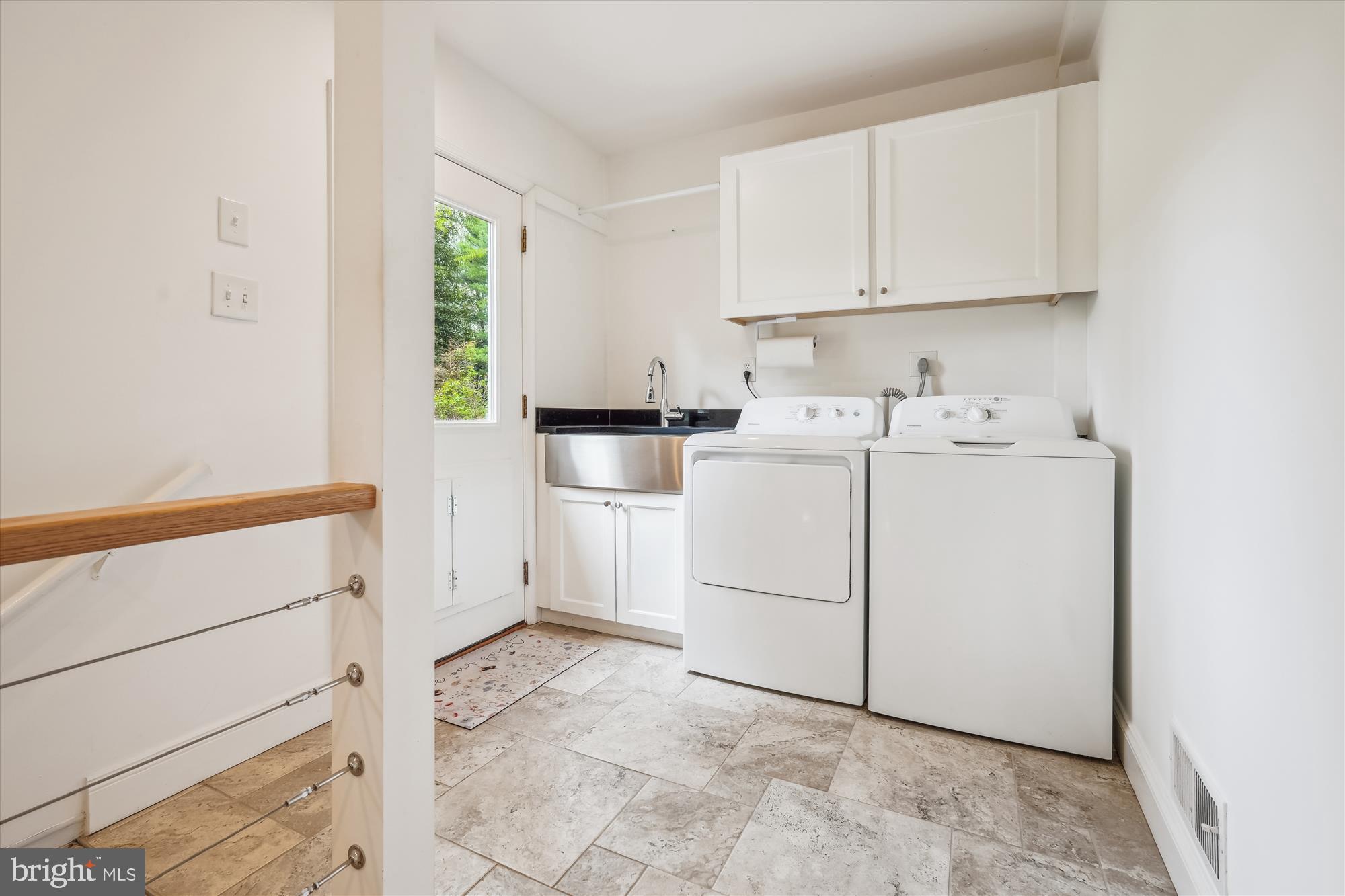 MCLEAN KNOLLS - Residential