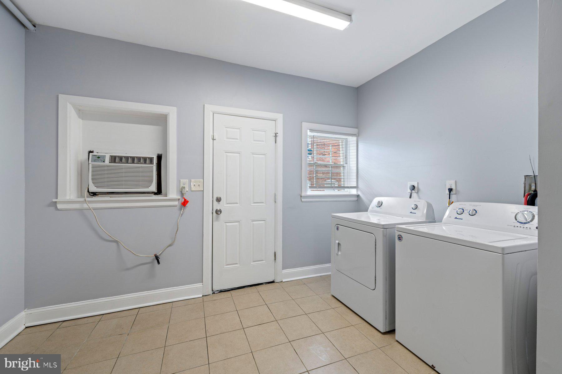 JOHNS HOPKINS - Residential