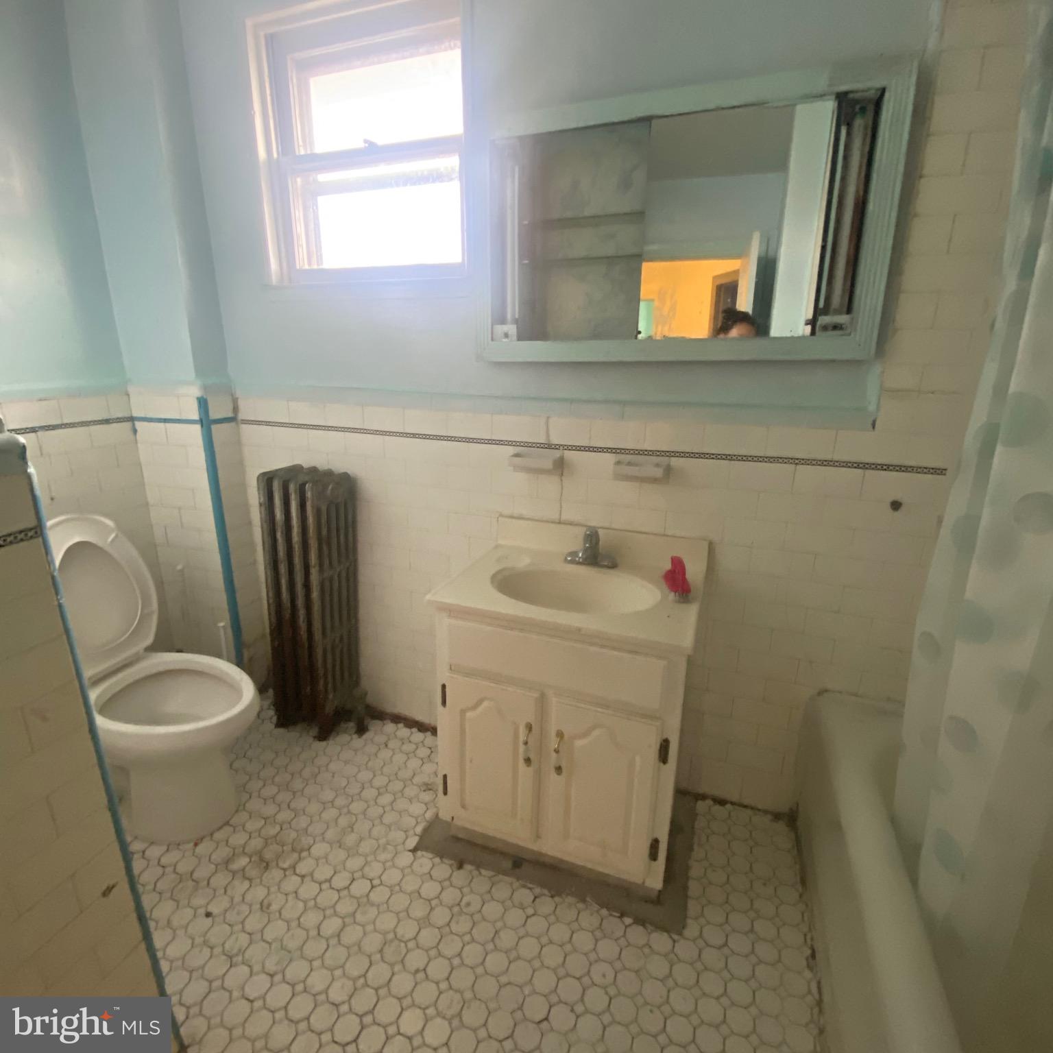 PHILADELPHIA (NORTHEAST) - Residential