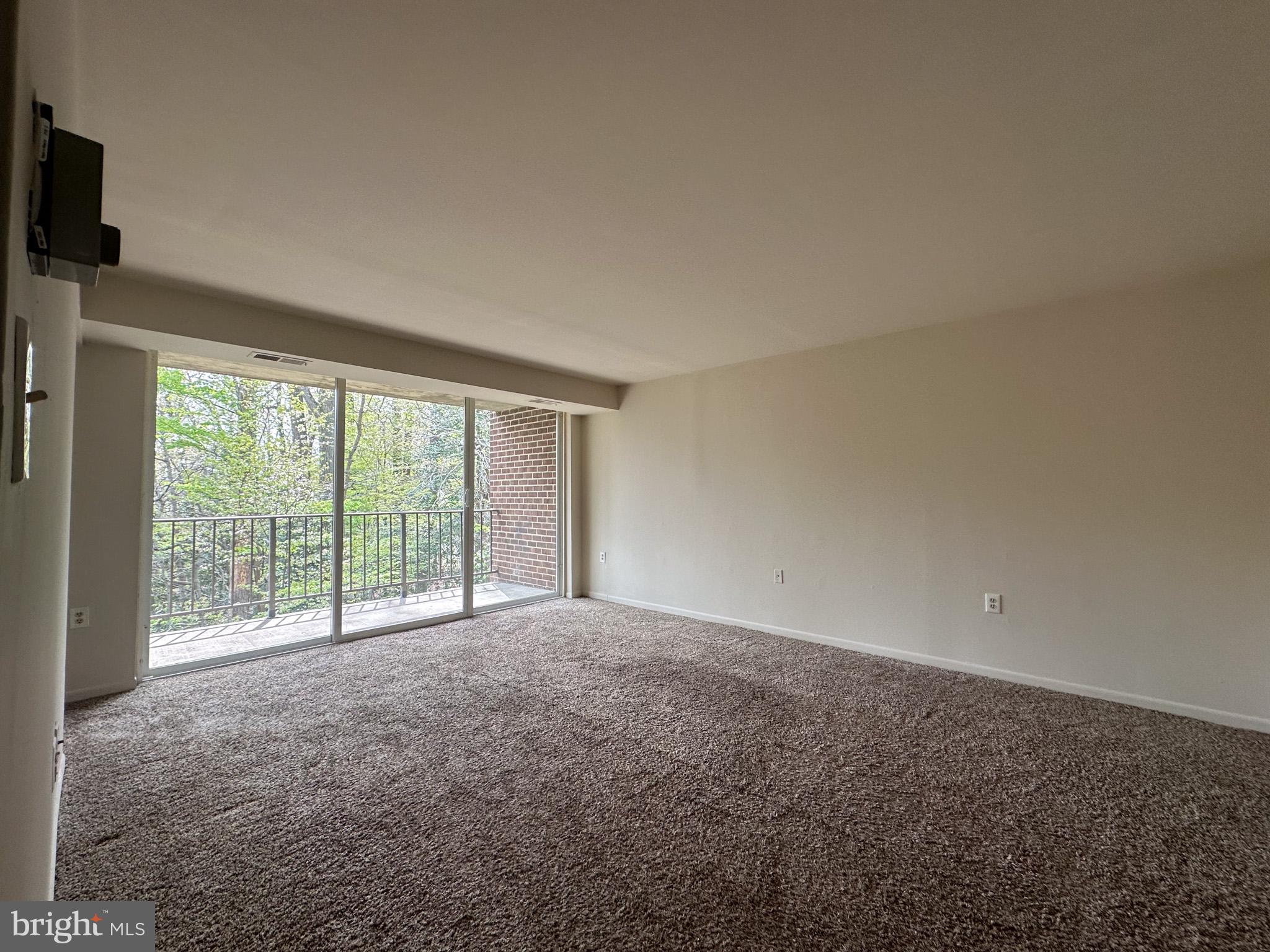 1550 NORTHGATE SQUARE 22B