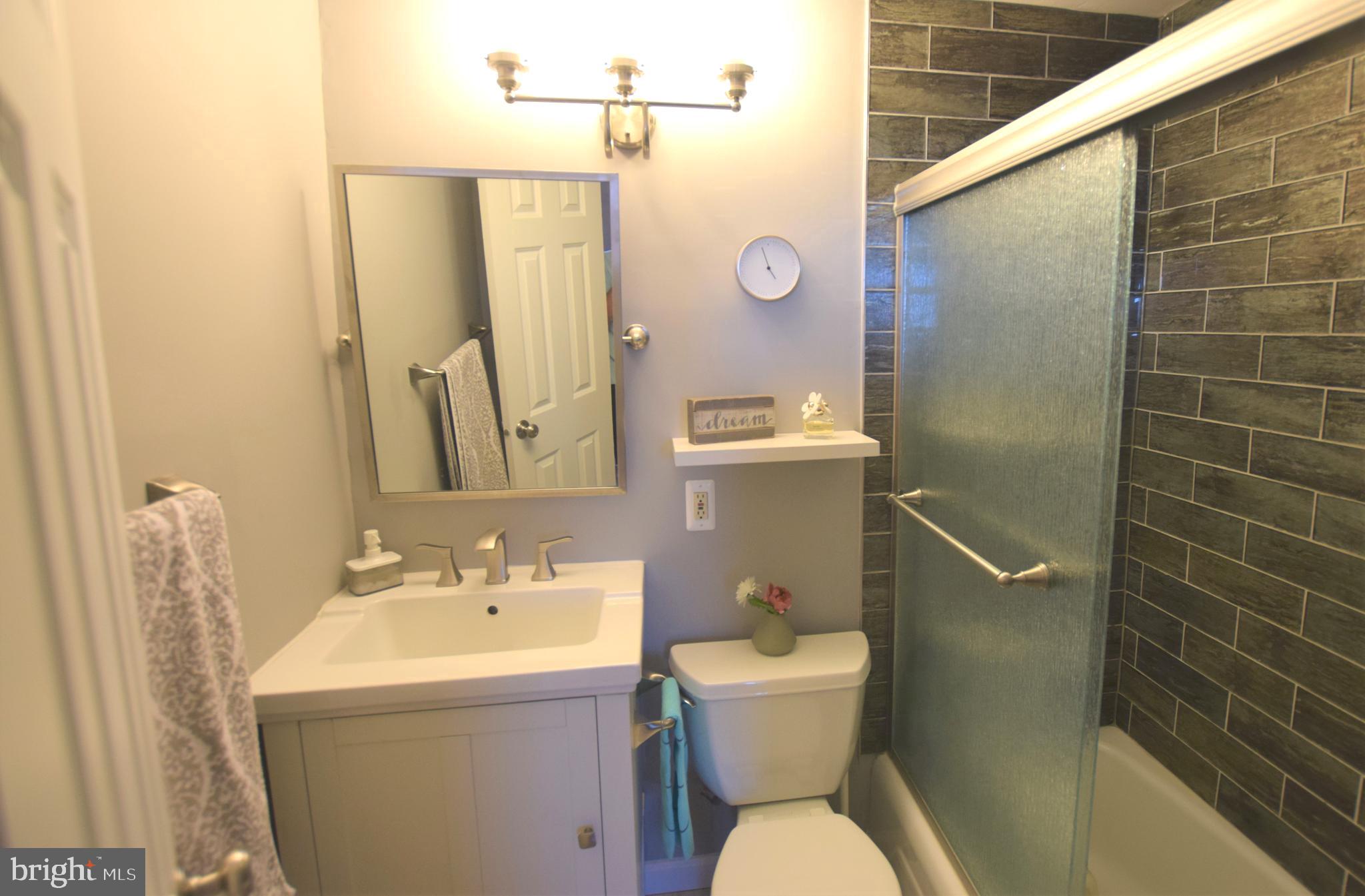 FORTY SIX HUNDRED - Residential