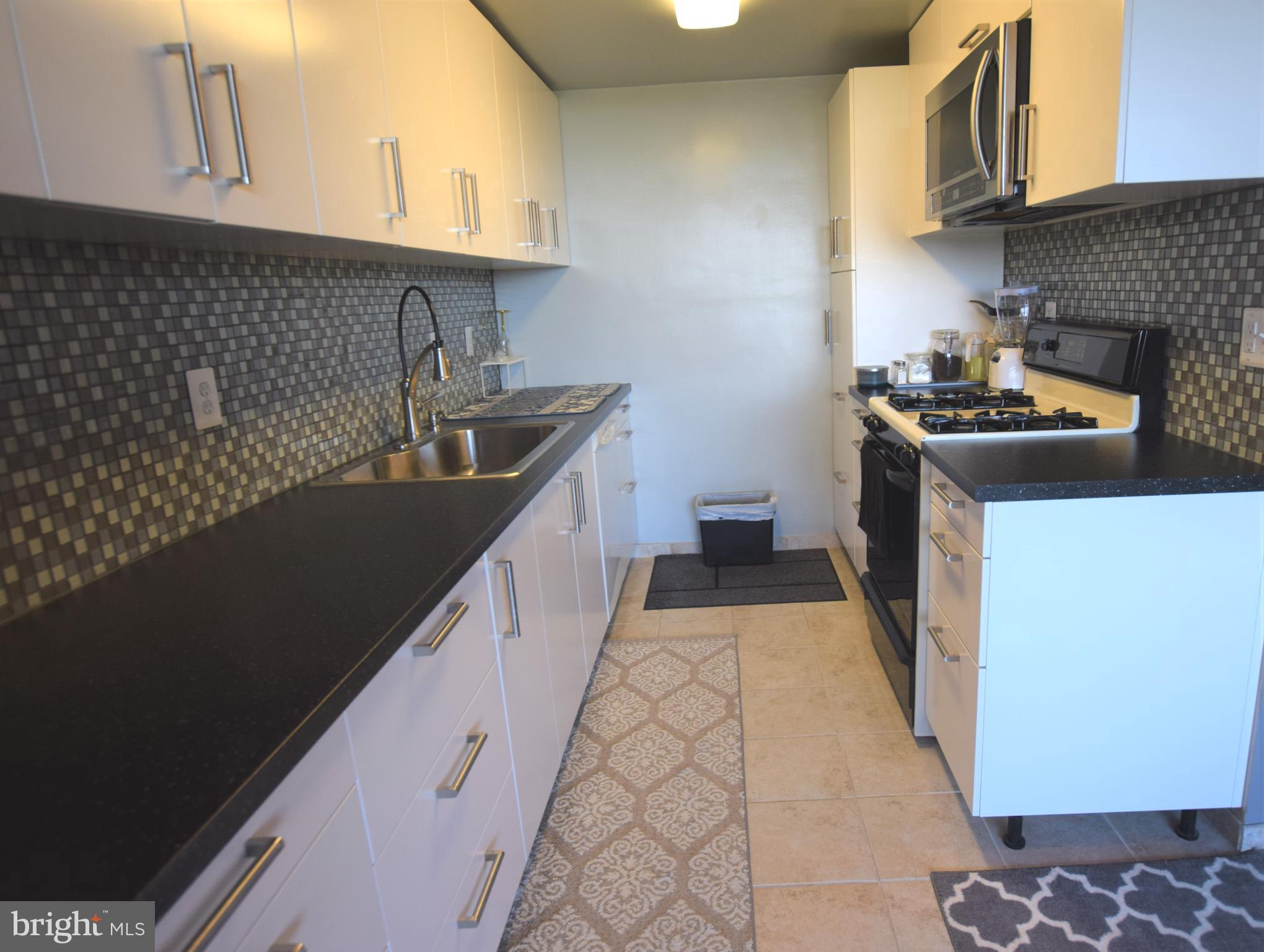 FORTY SIX HUNDRED - Residential