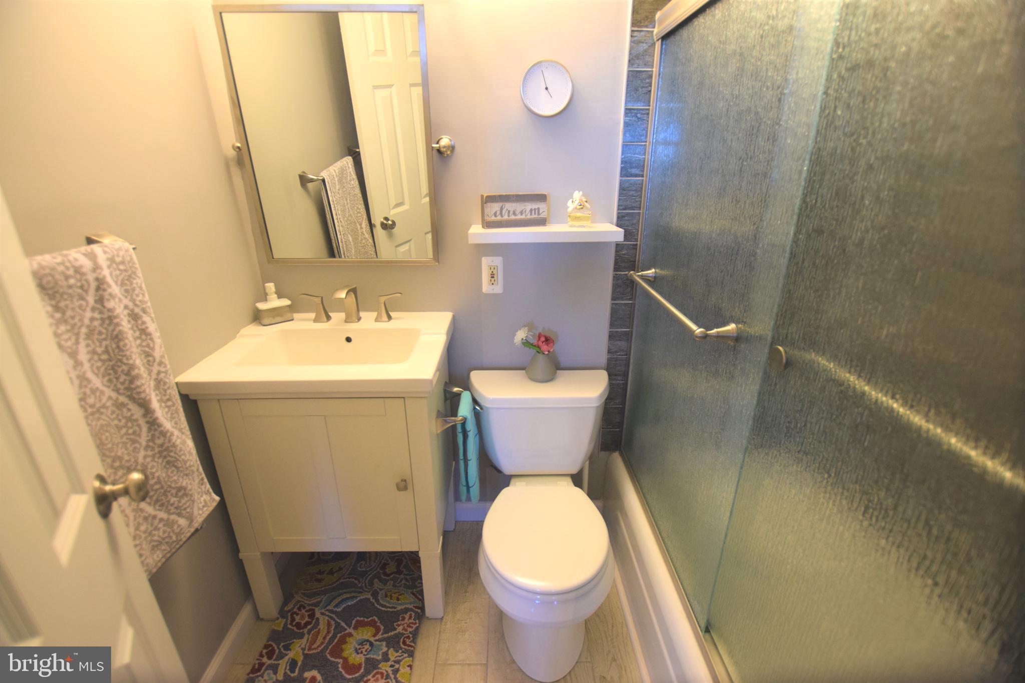 FORTY SIX HUNDRED - Residential