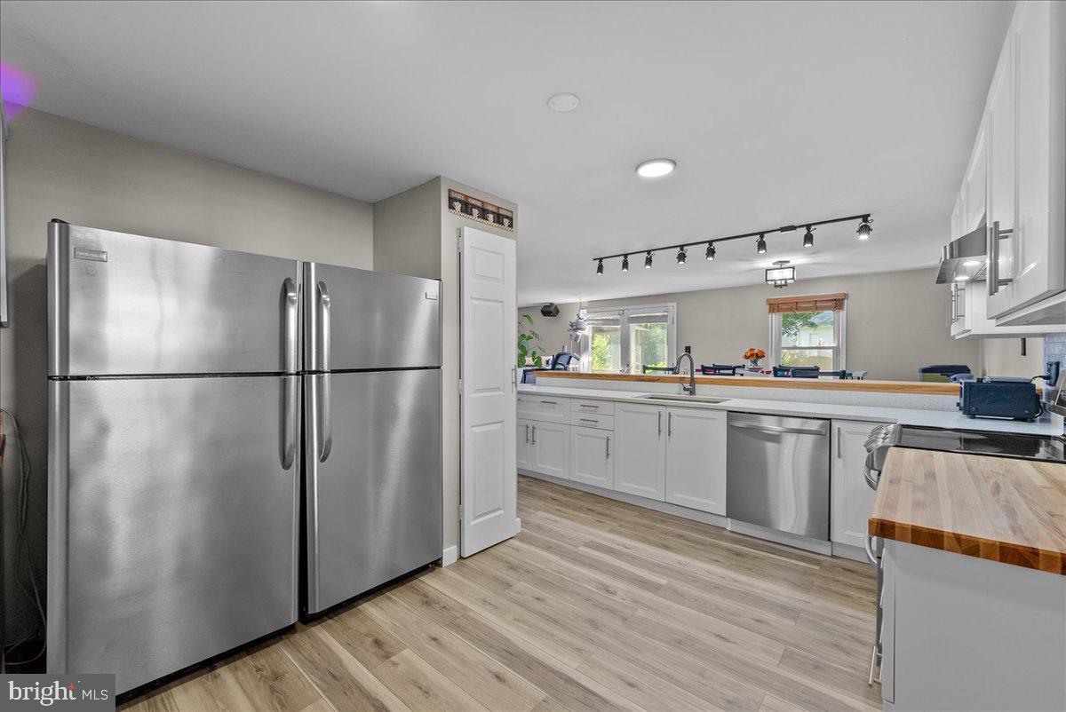 15303 HARMONY HILL COURT