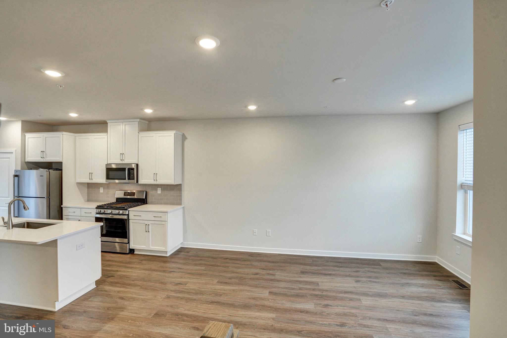 VILLAGES AT SPRING HILL - Residential