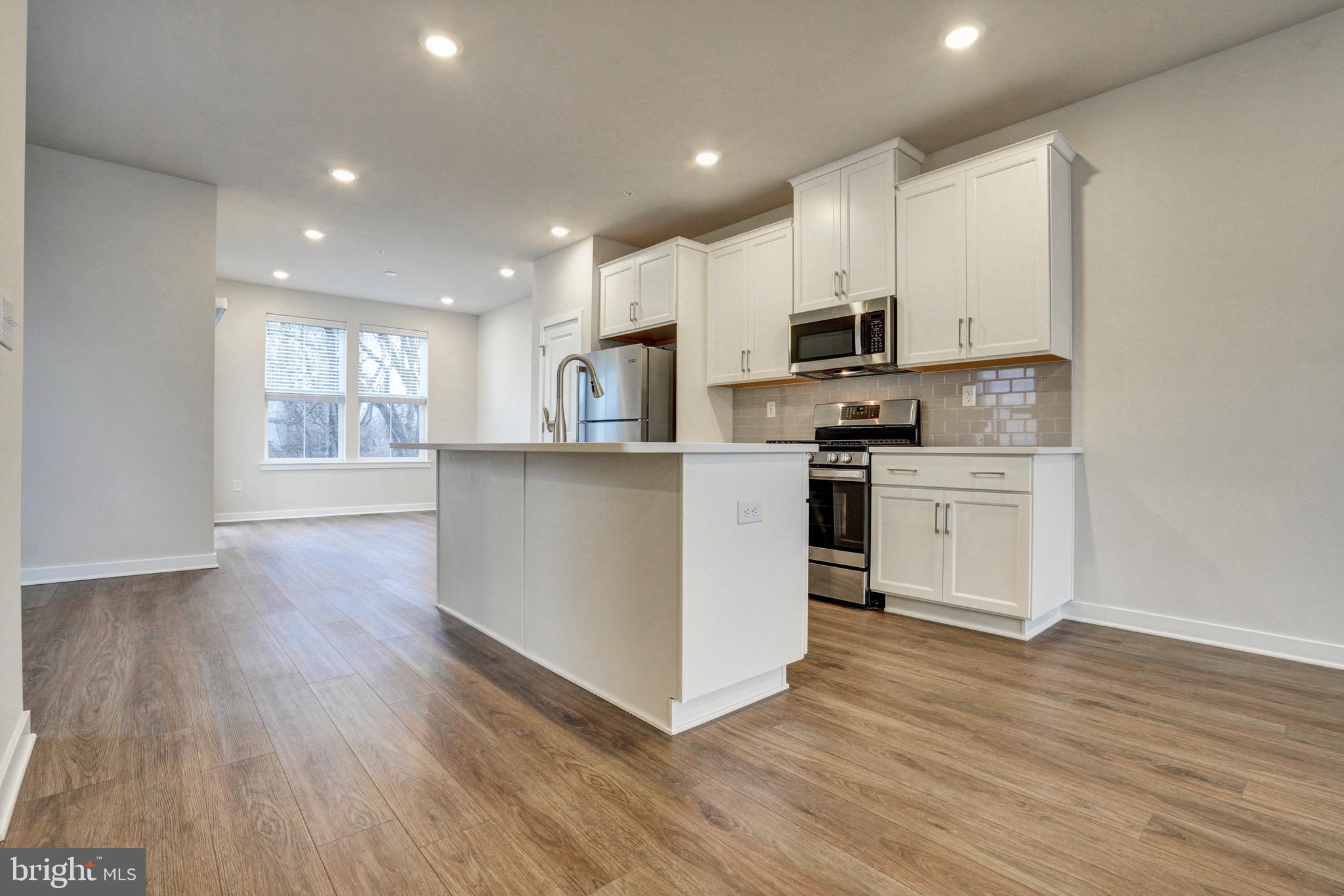 VILLAGES AT SPRING HILL - Residential