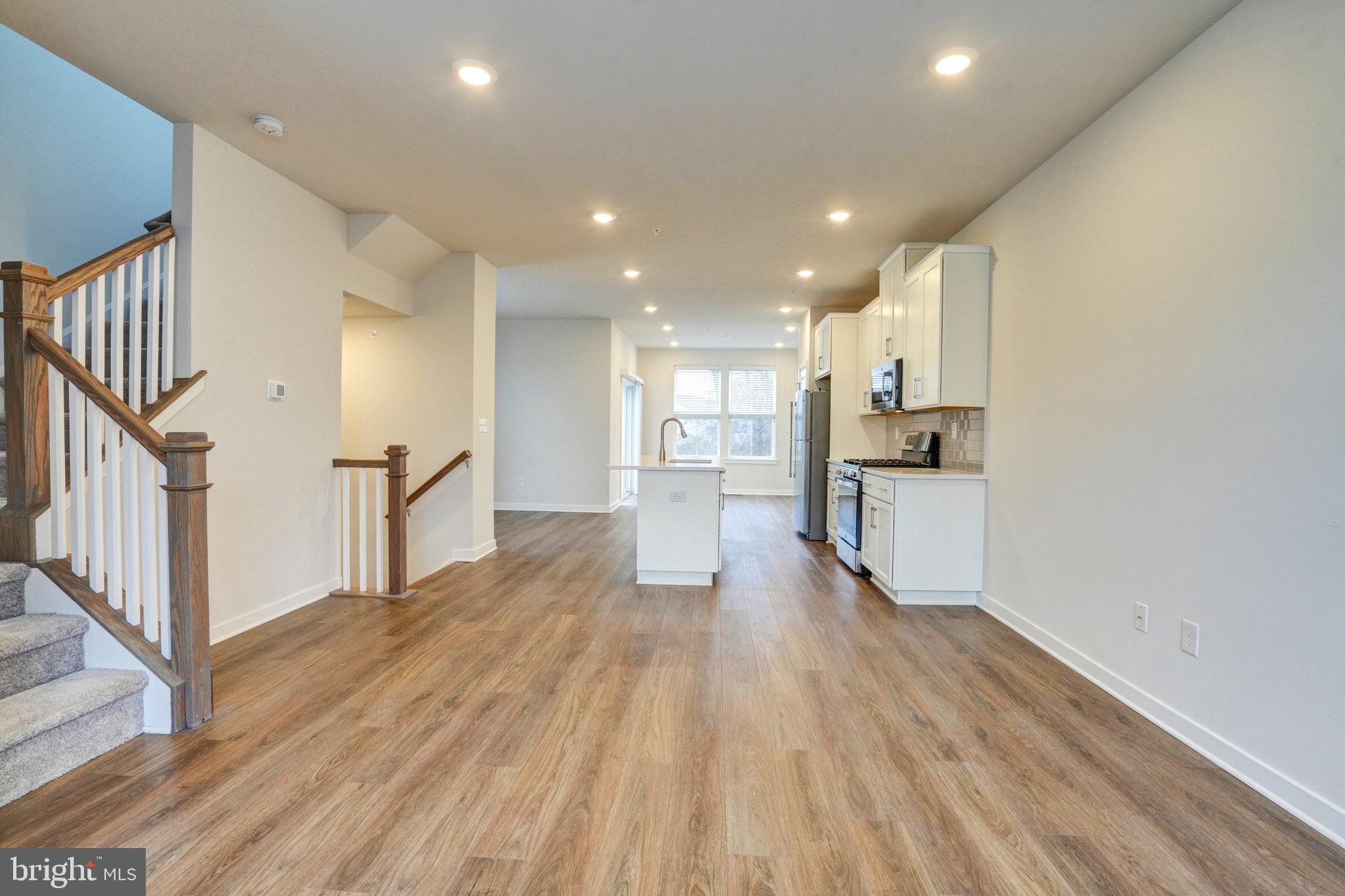 VILLAGES AT SPRING HILL - Residential