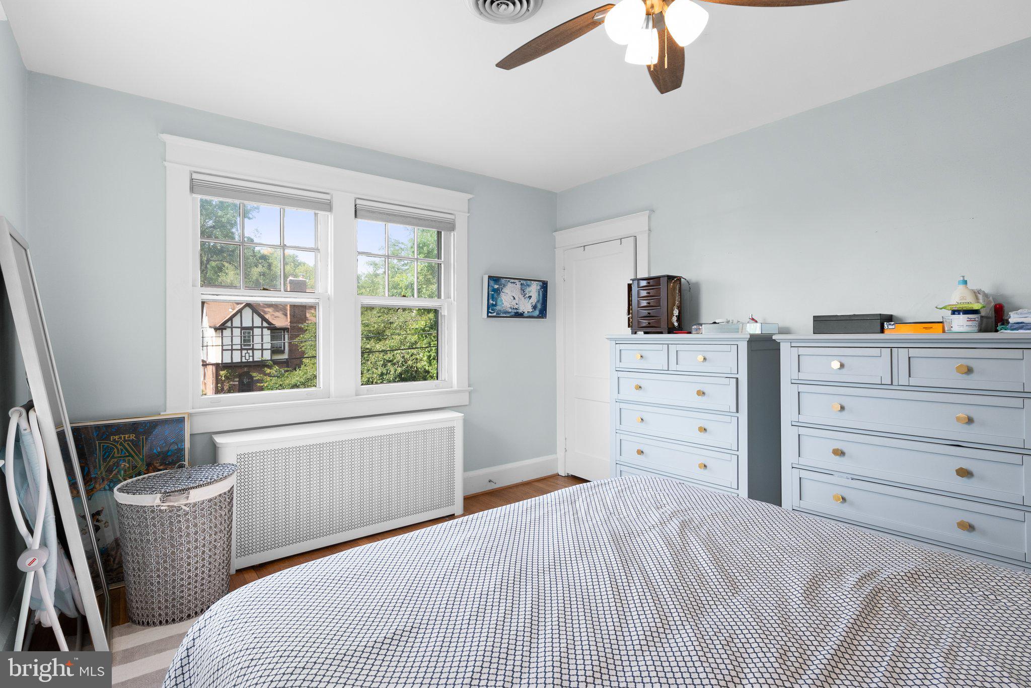 NORTH WOODSIDE - Residential Lease