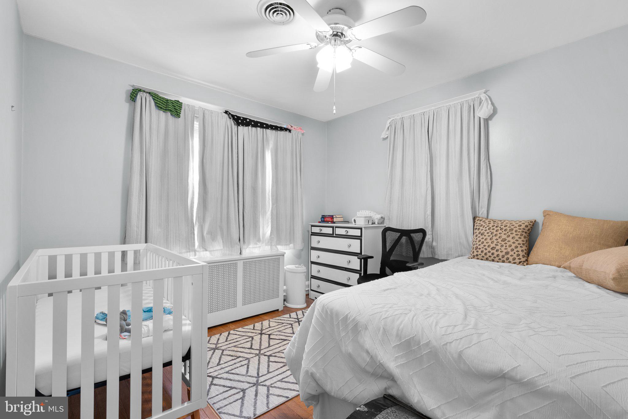 NORTH WOODSIDE - Residential Lease