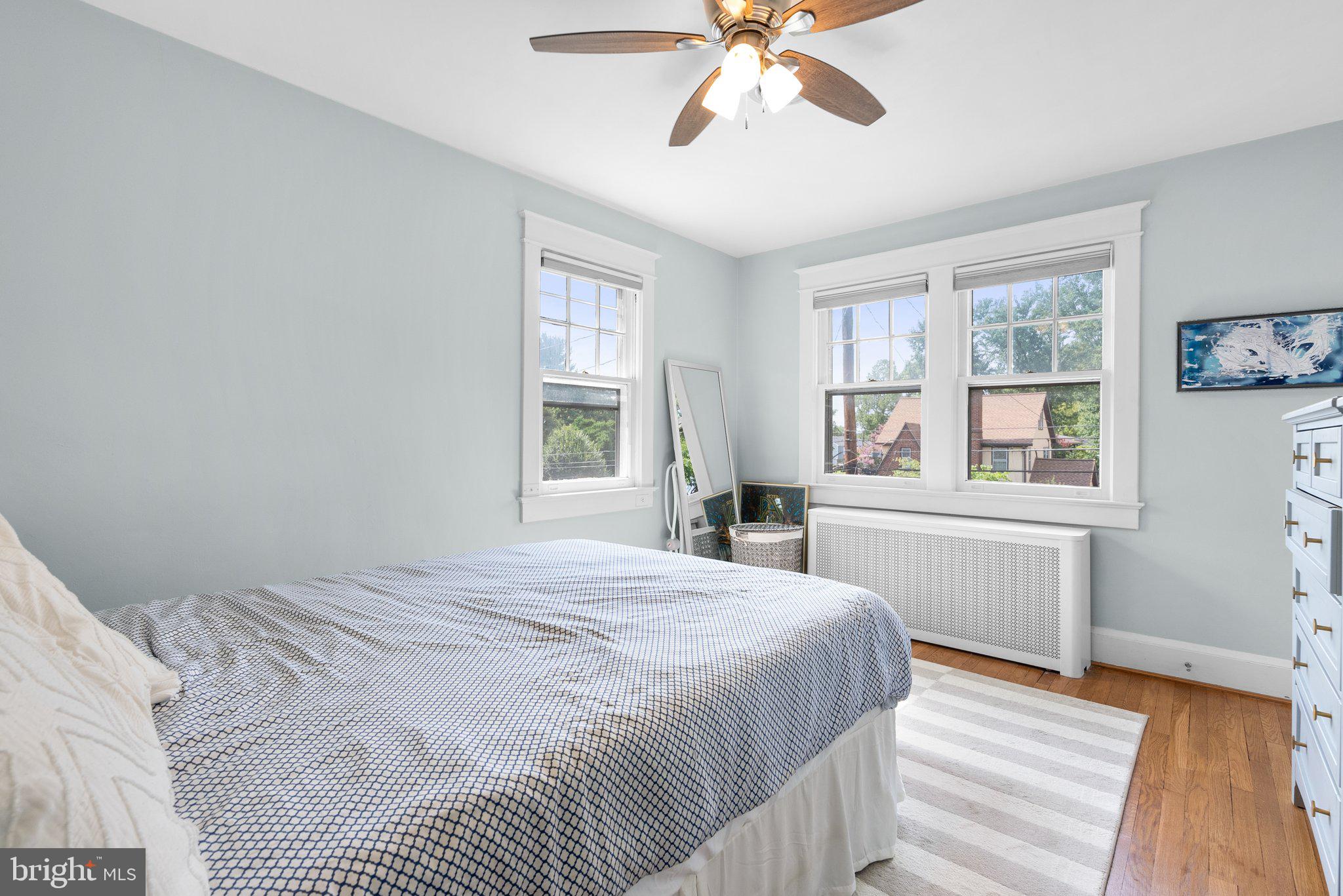 NORTH WOODSIDE - Residential Lease