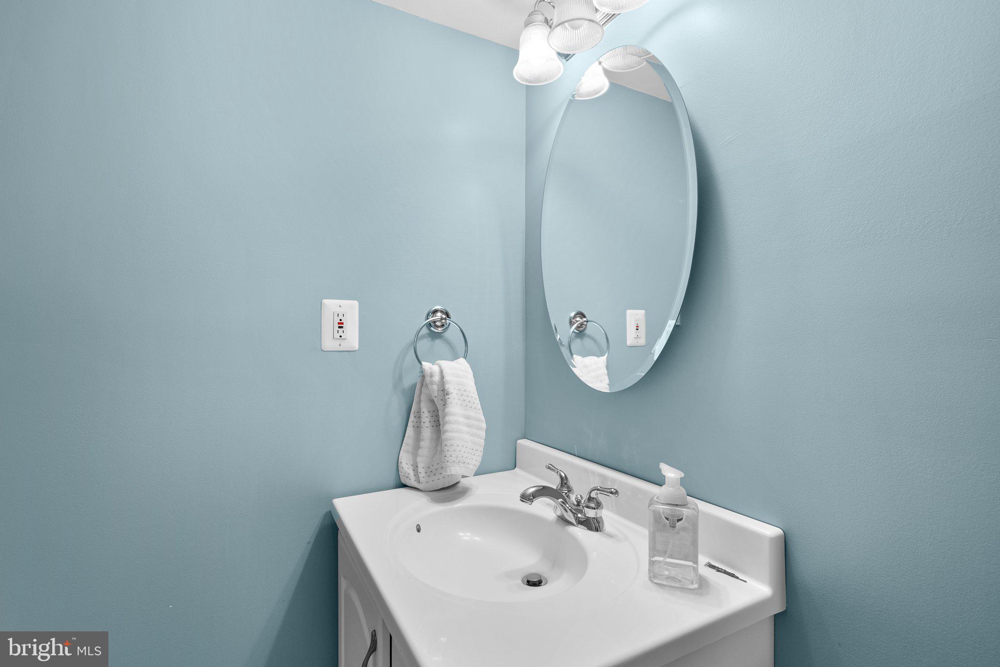 NORTH WOODSIDE - Residential Lease