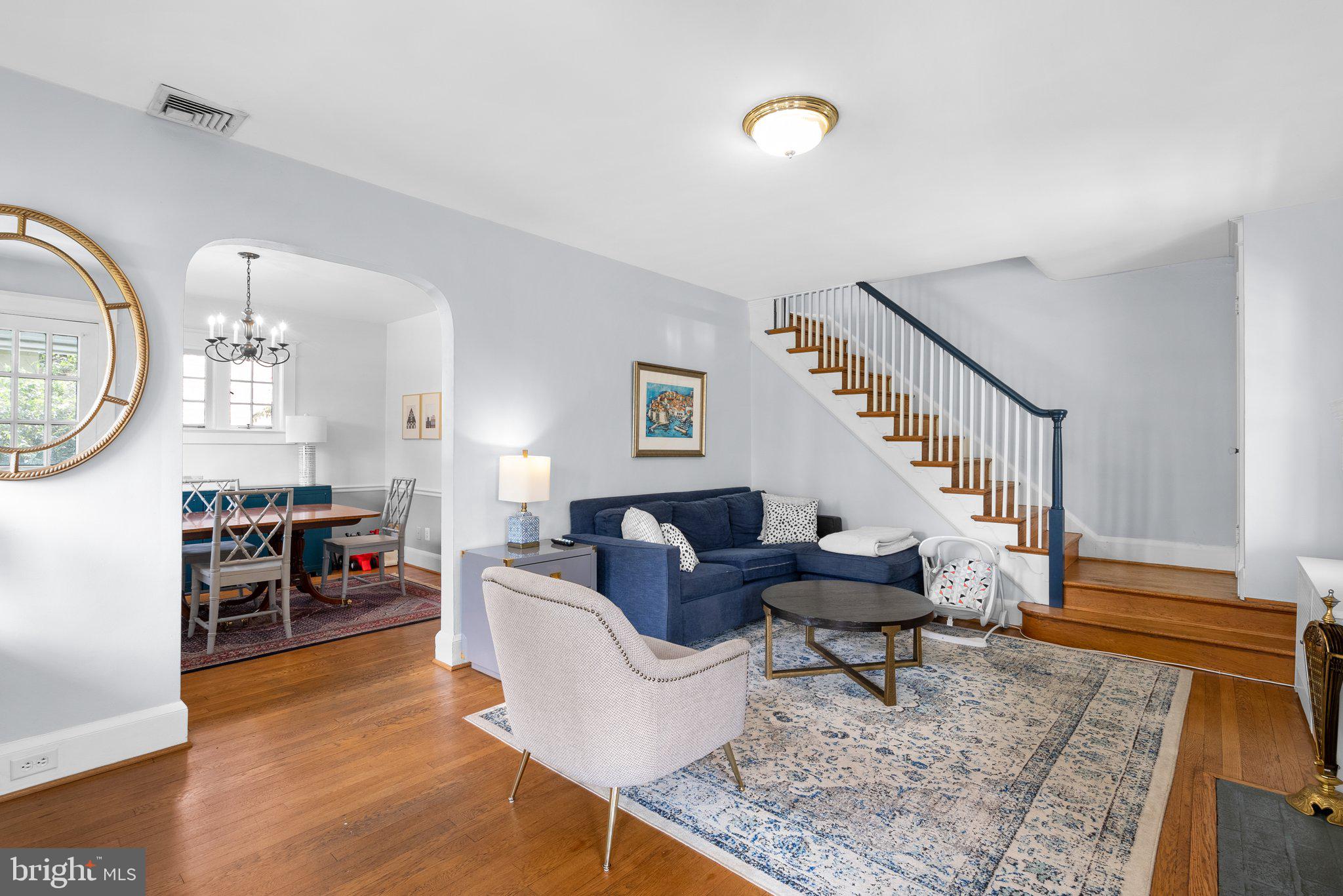 NORTH WOODSIDE - Residential Lease