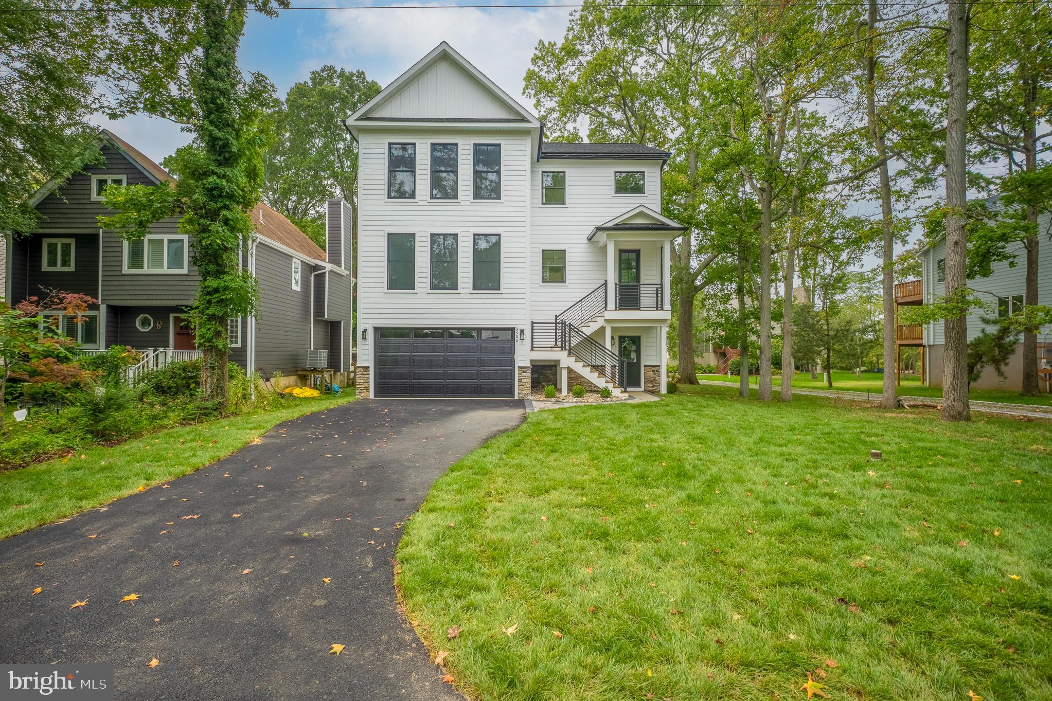 ARUNDEL ON THE BAY - Residential