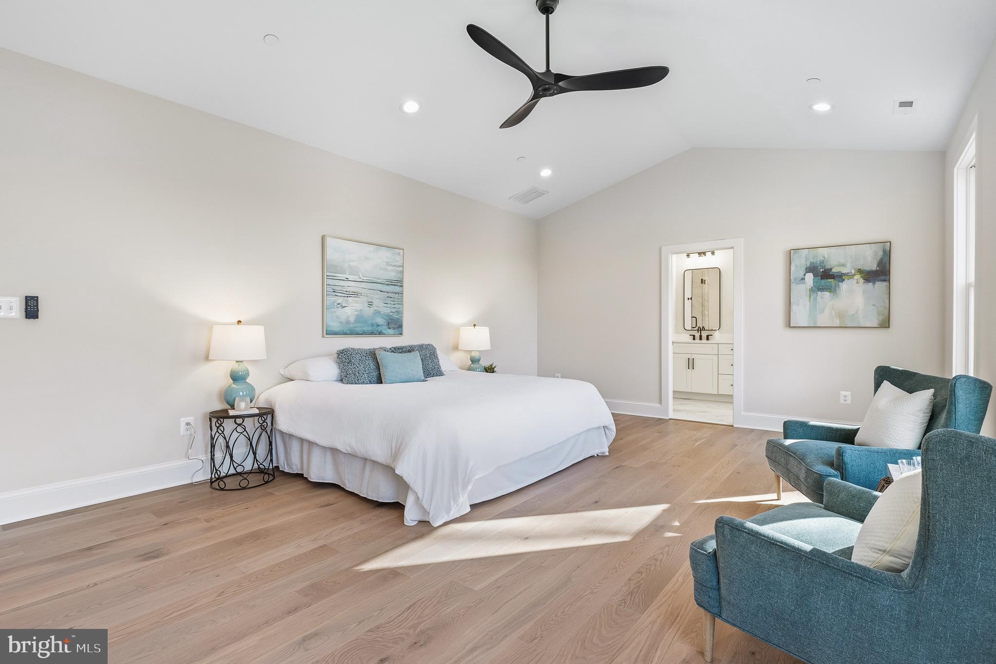 ARUNDEL ON THE BAY - Residential