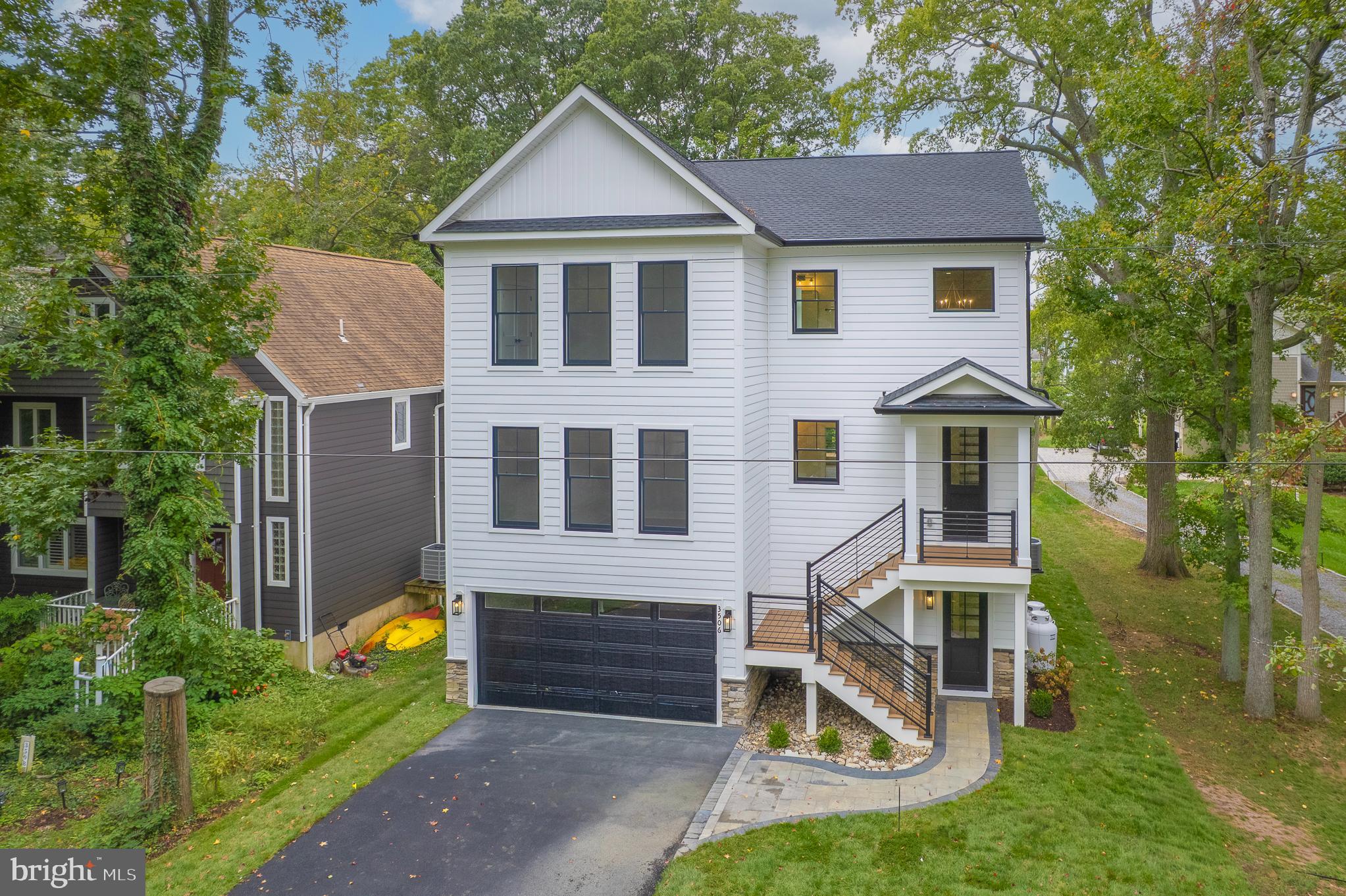 ARUNDEL ON THE BAY - Residential